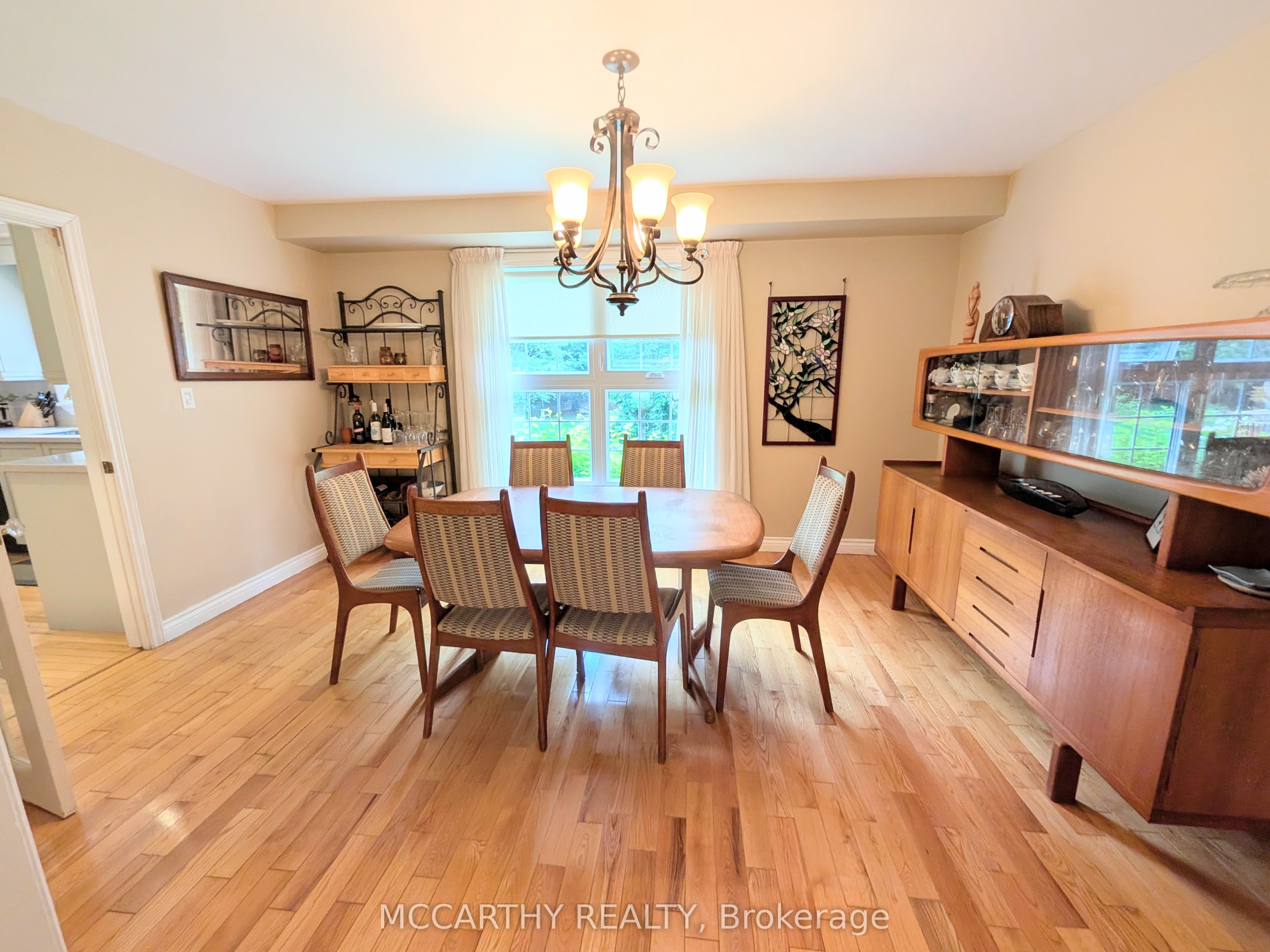 11 Lynda Avenue Property Photo 10