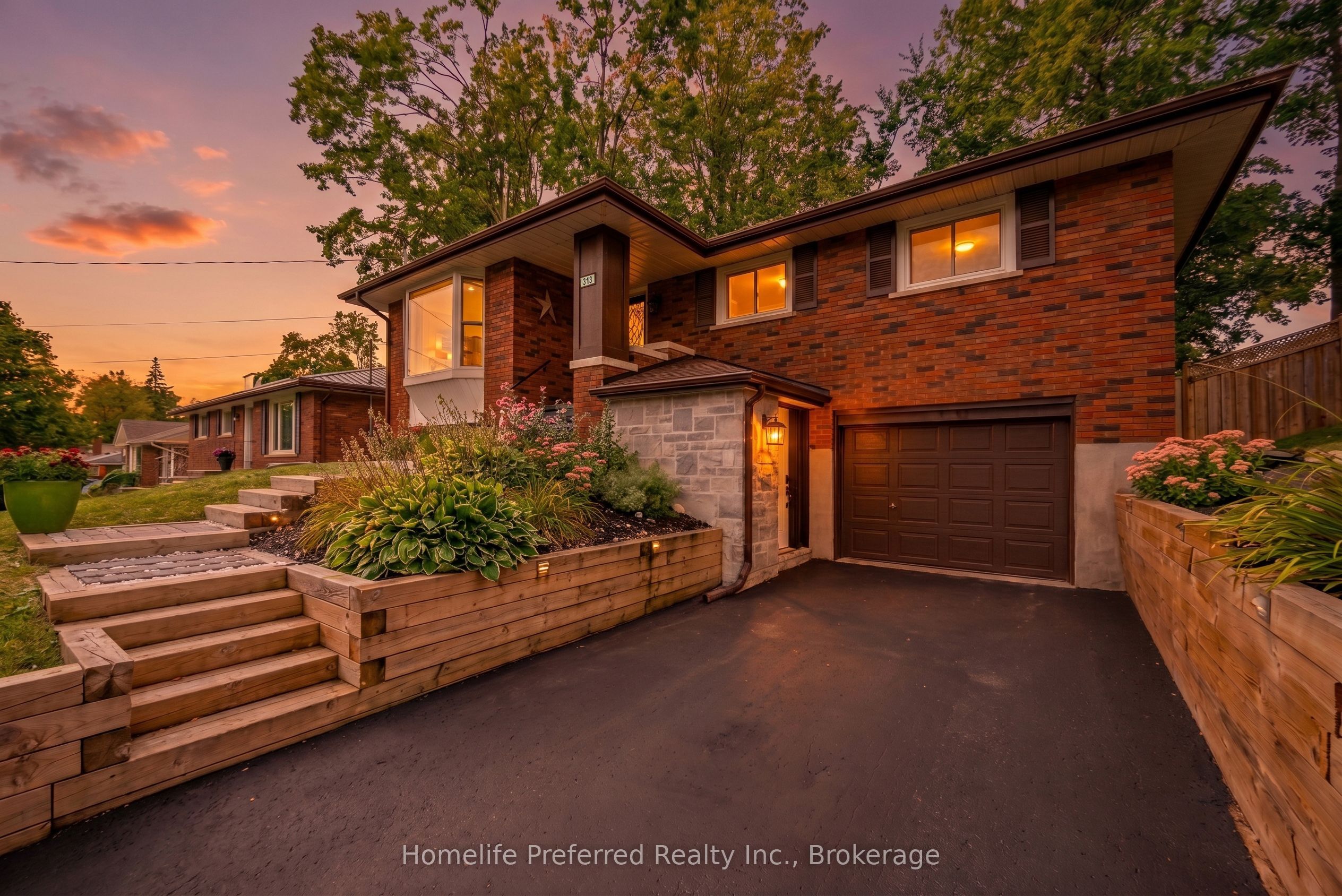 313 Lindan Avenue Property Photo 1