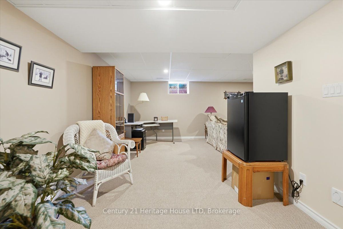 97 Abbott Place Property Photo 29