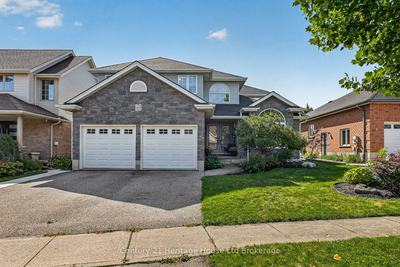 468 Lakeview Drive Property Photo 1