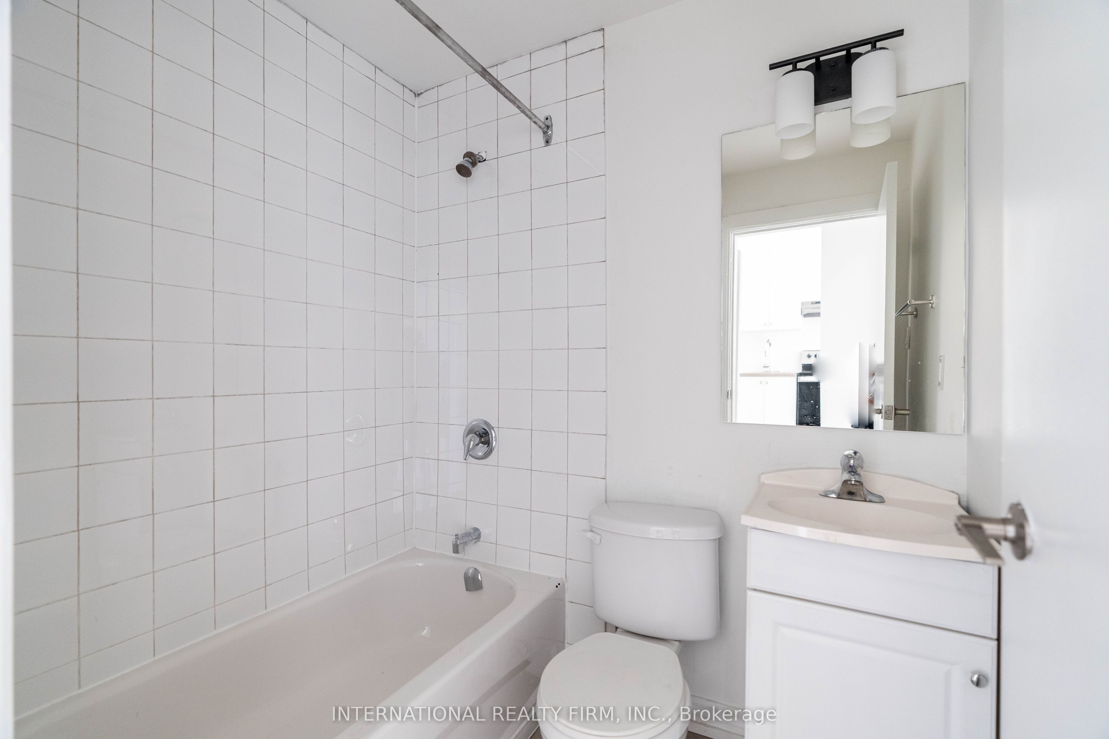 217 Hamilton Road 4 Property Photo 6