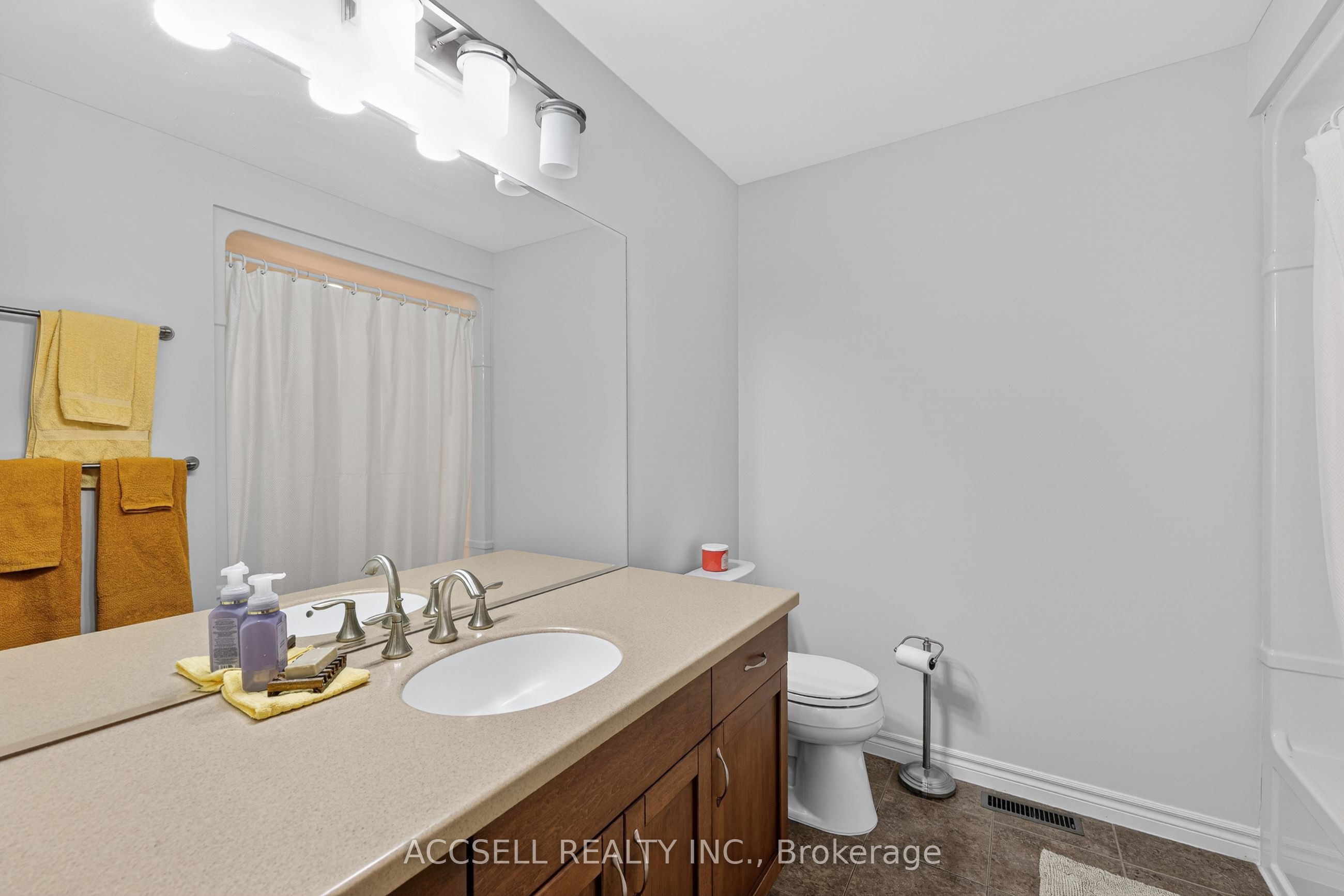 765 Killarney Road 51 Property Photo 13