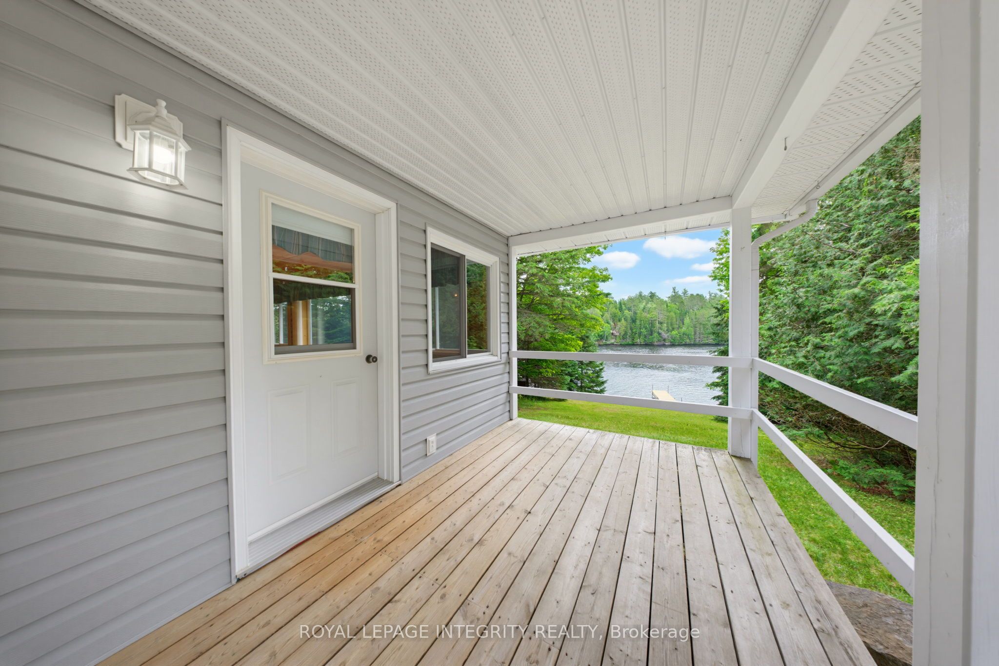 534 School House Lane Property Photo 6