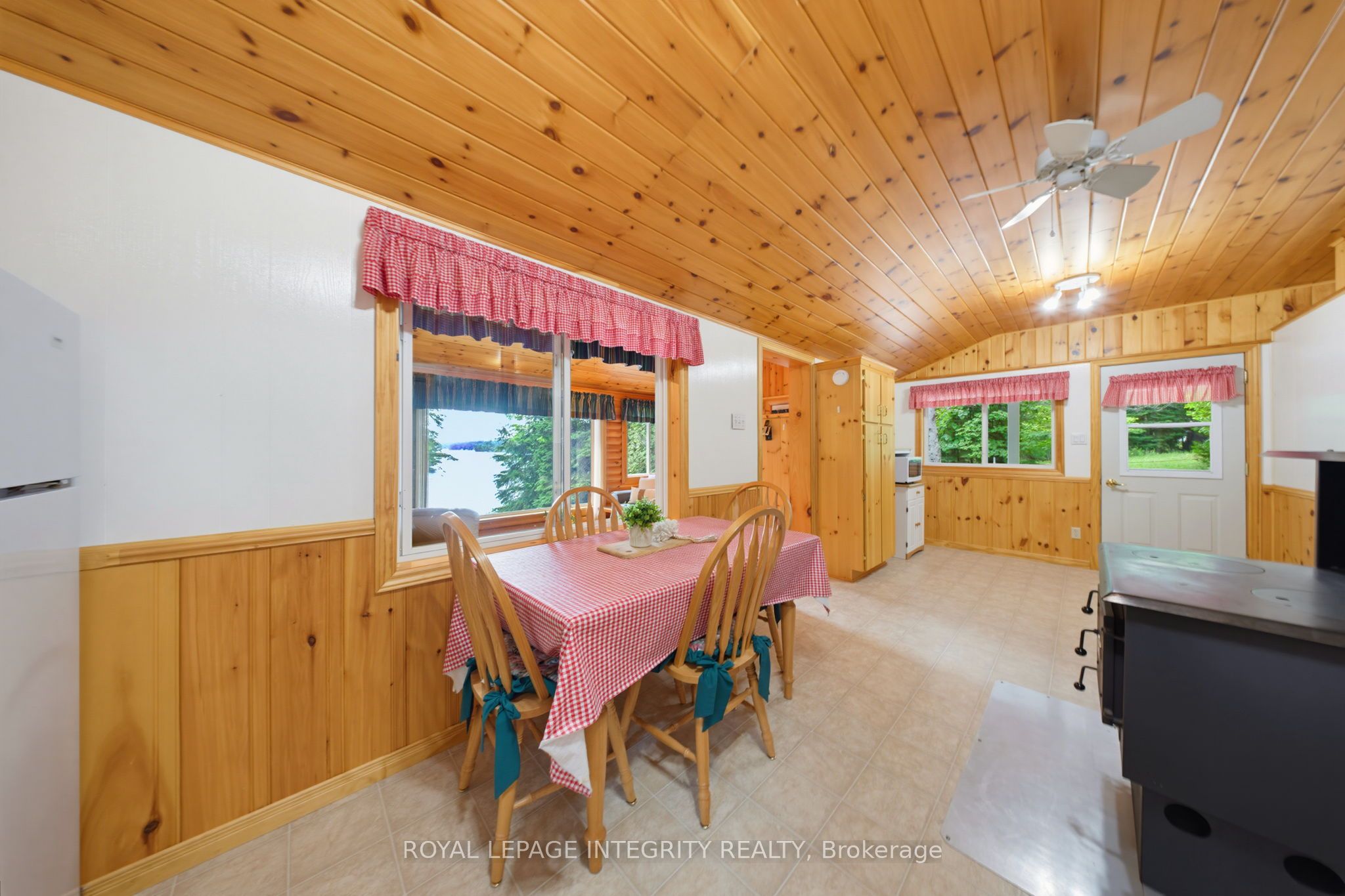 534 School House Lane Property Photo 22