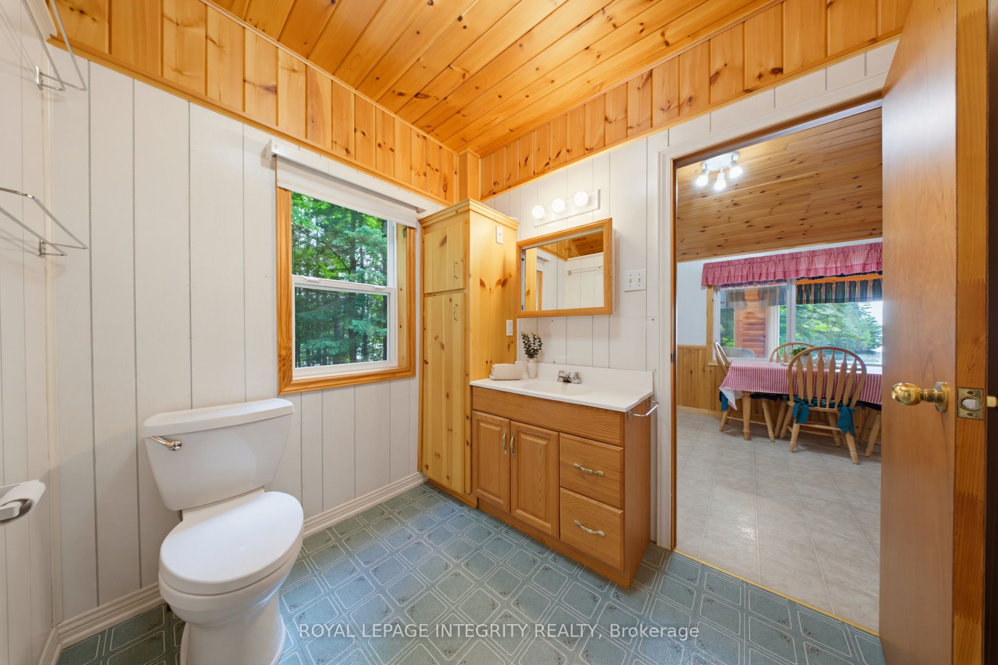 534 School House Lane Property Photo 25