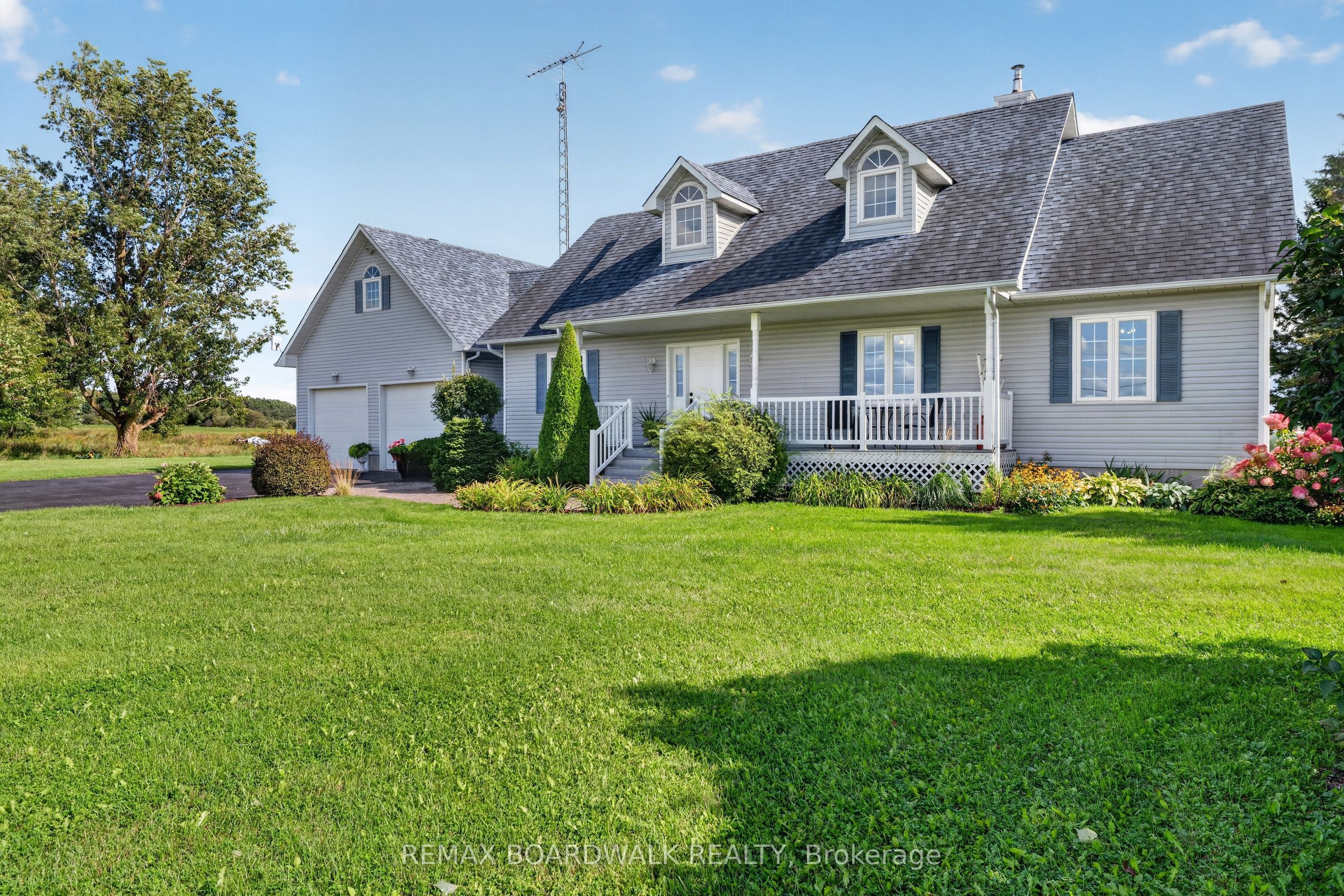 1064 Route 400 Property Photo 2