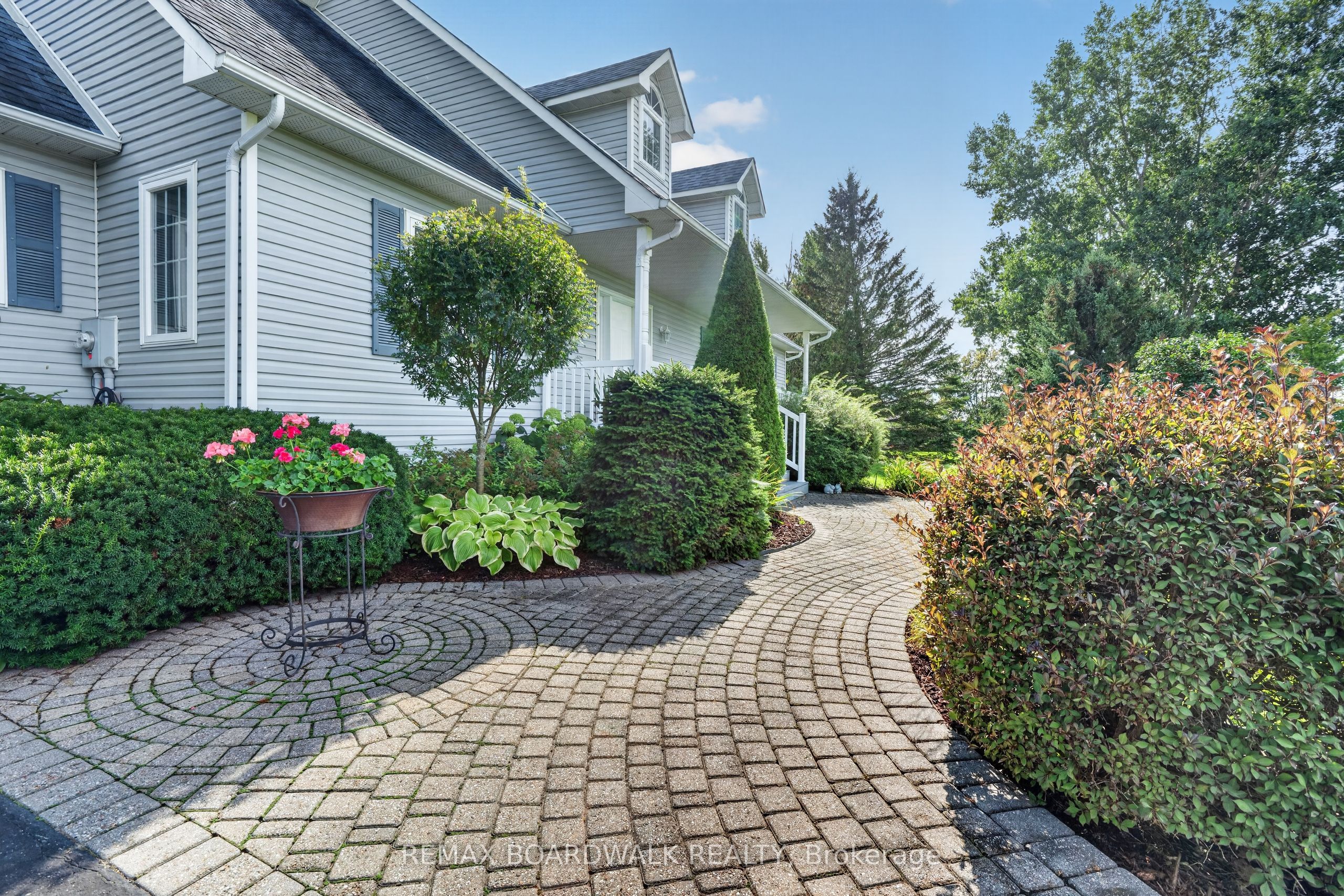 1064 Route 400 Property Photo 3