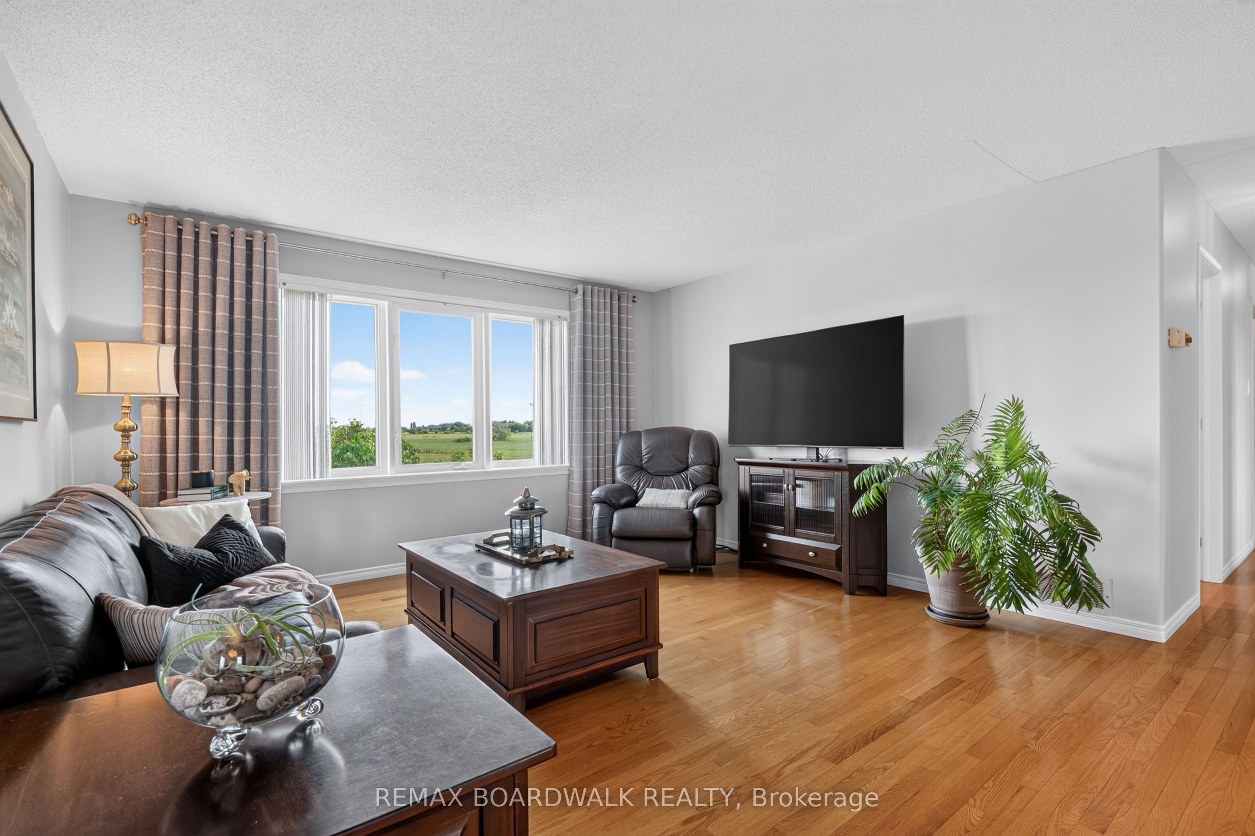 1064 Route 400 Property Photo 9