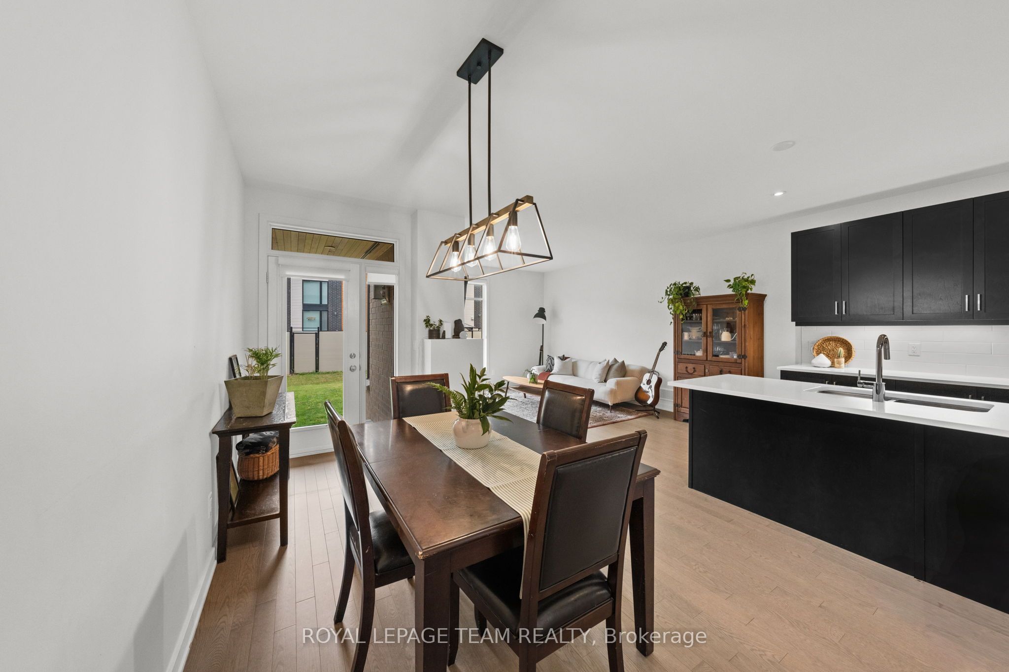1037 Eider Street Property Photo 15