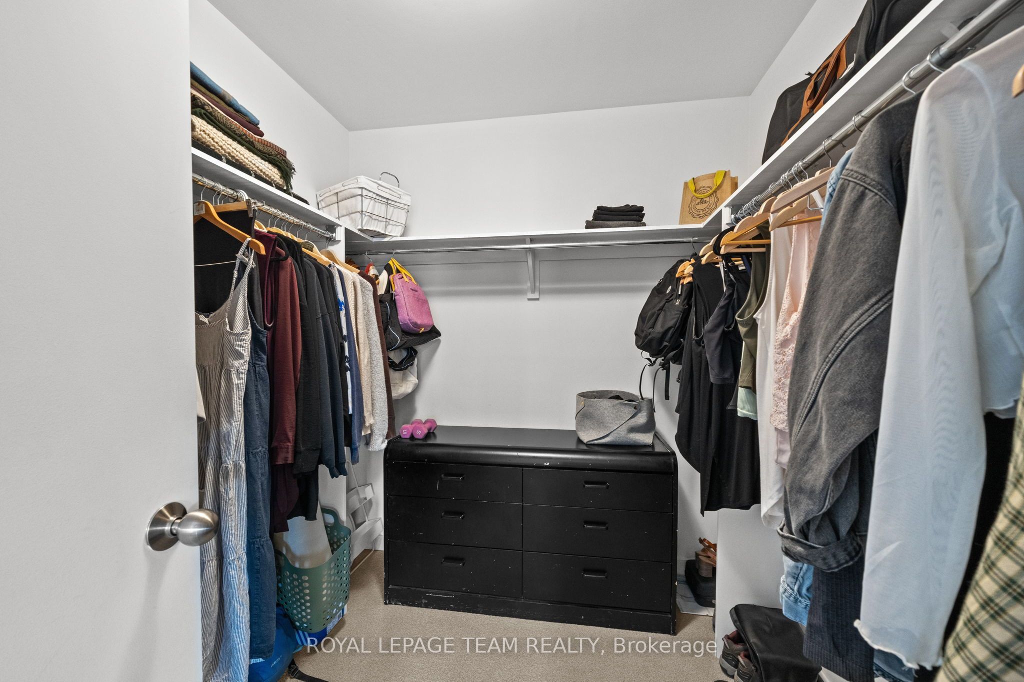 1037 Eider Street Property Photo 32