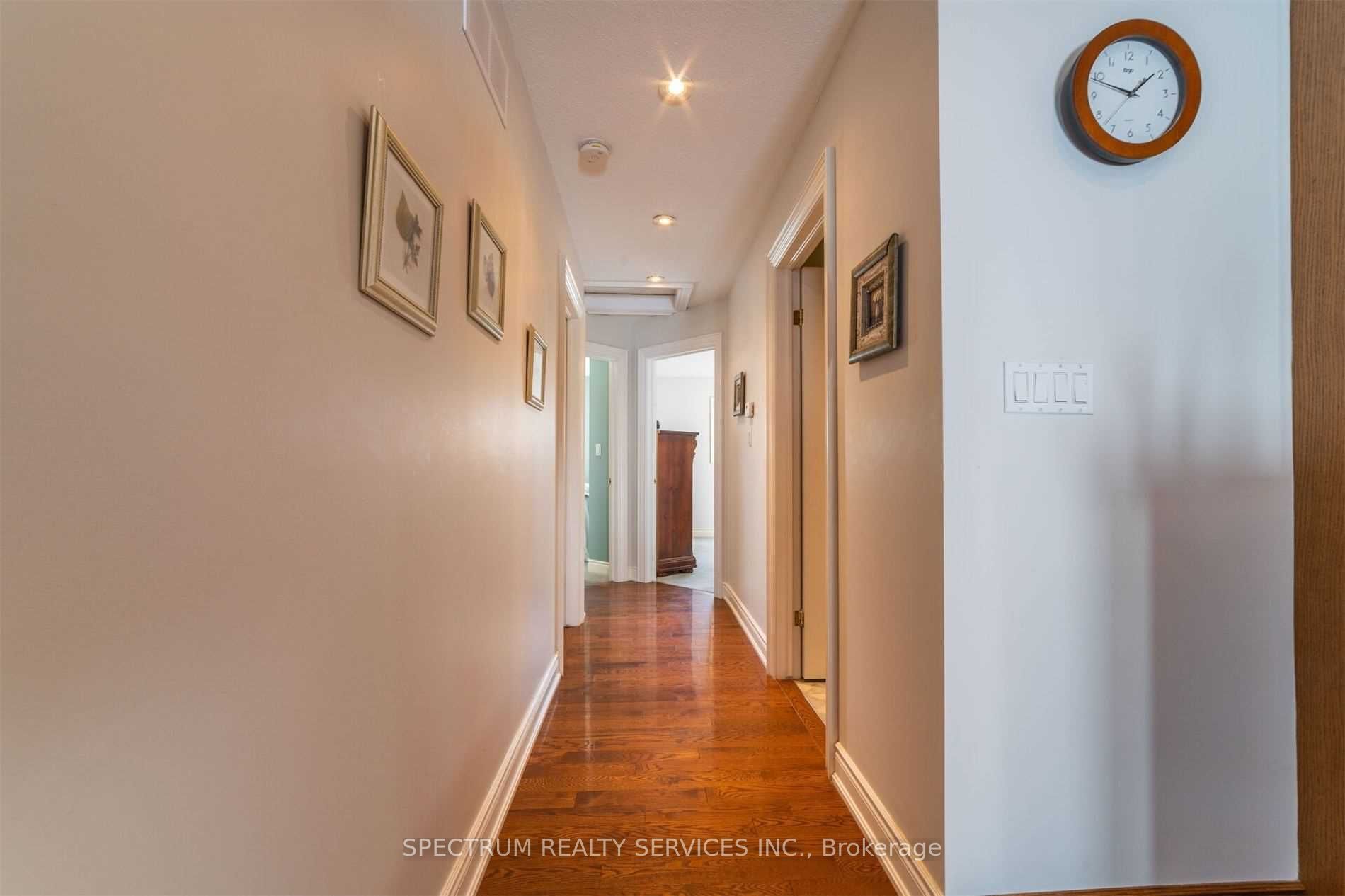 8112 Beaver Glen Drive Property Photo 21