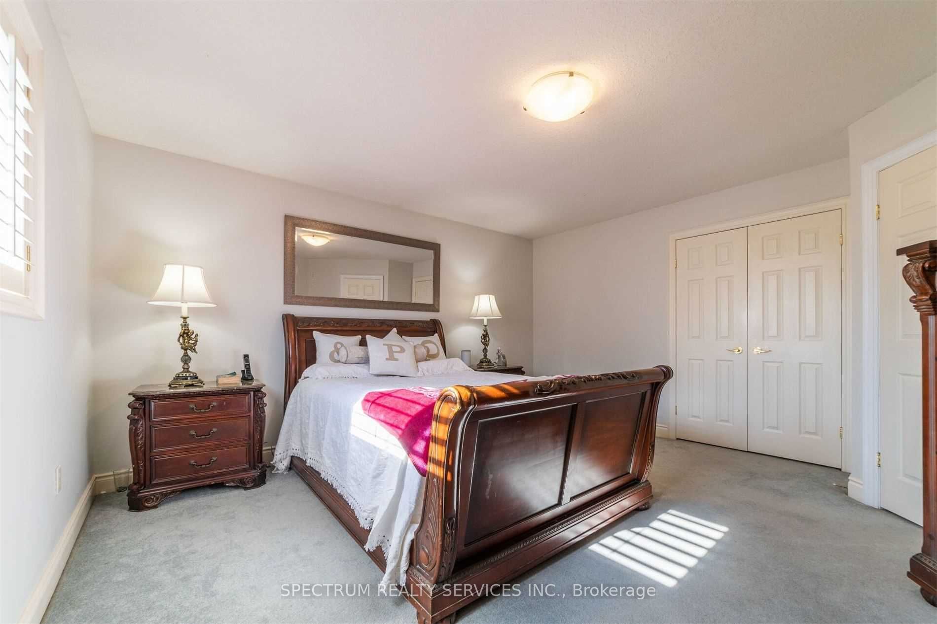 8112 Beaver Glen Drive Property Photo 23