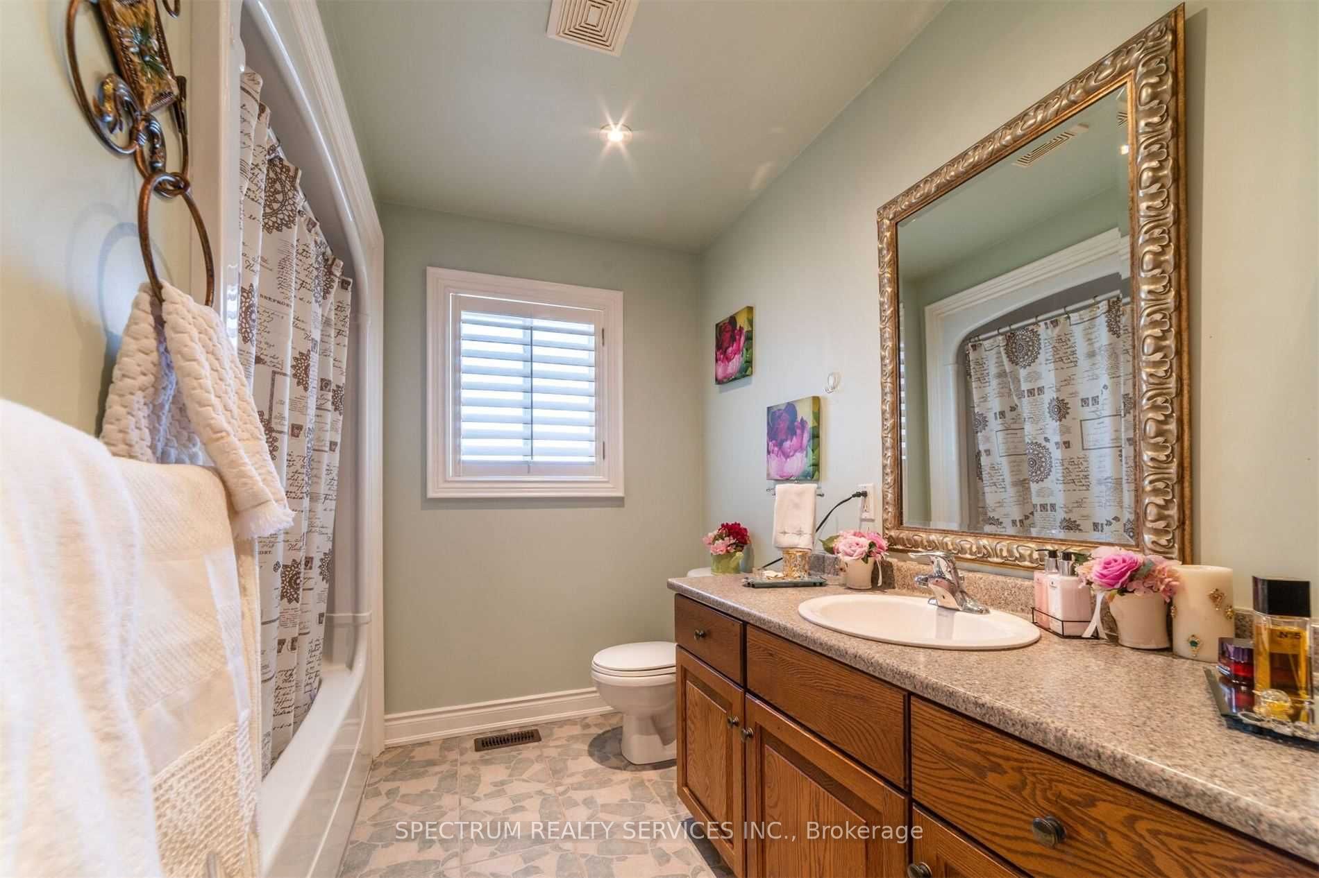 8112 Beaver Glen Drive Property Photo 26