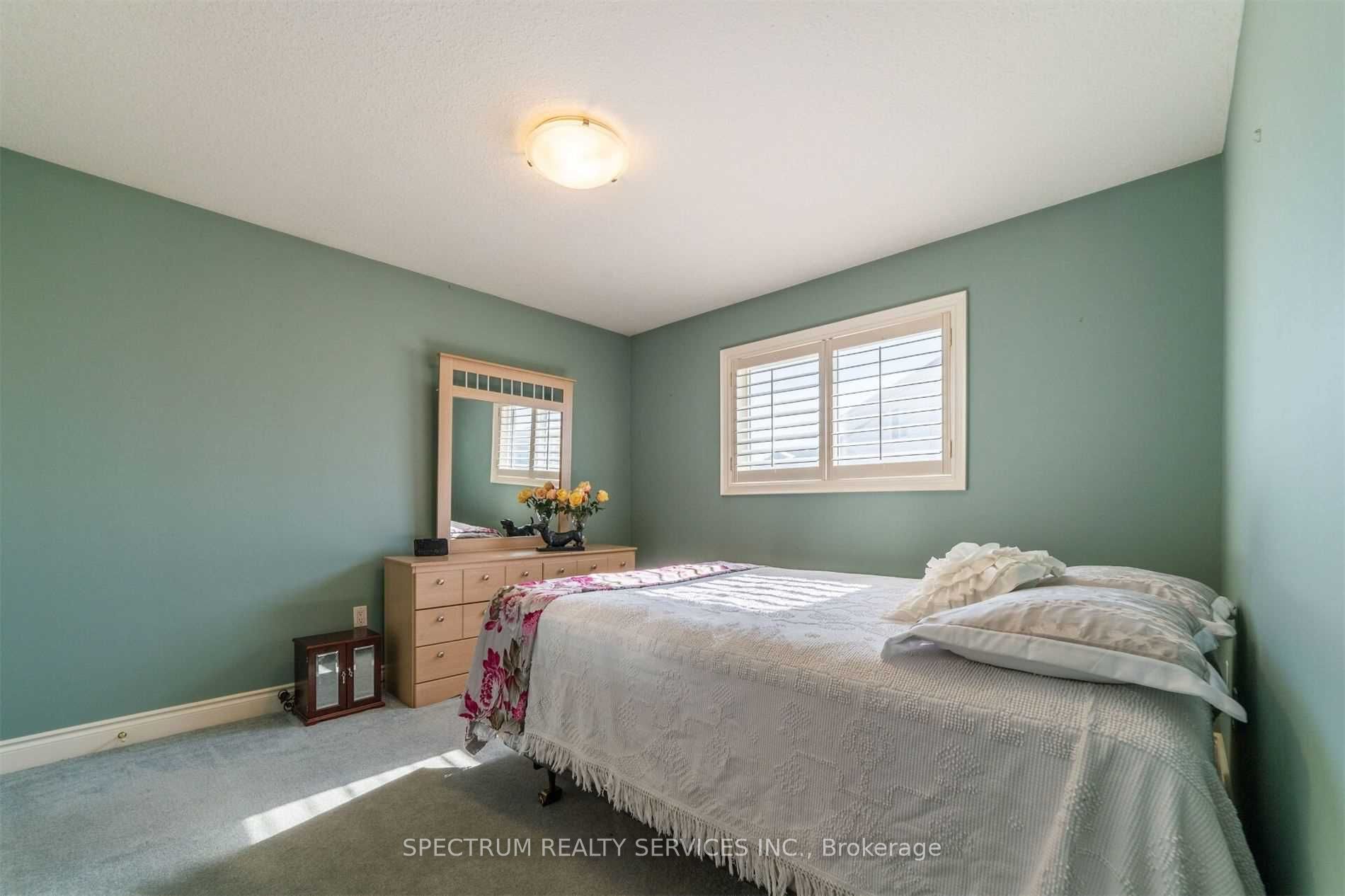 8112 Beaver Glen Drive Property Photo 29