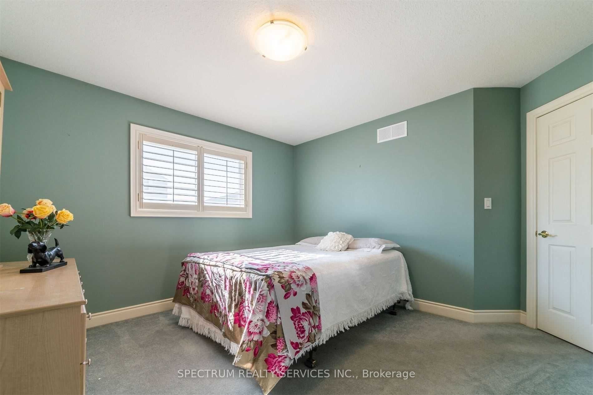8112 Beaver Glen Drive Property Photo 30