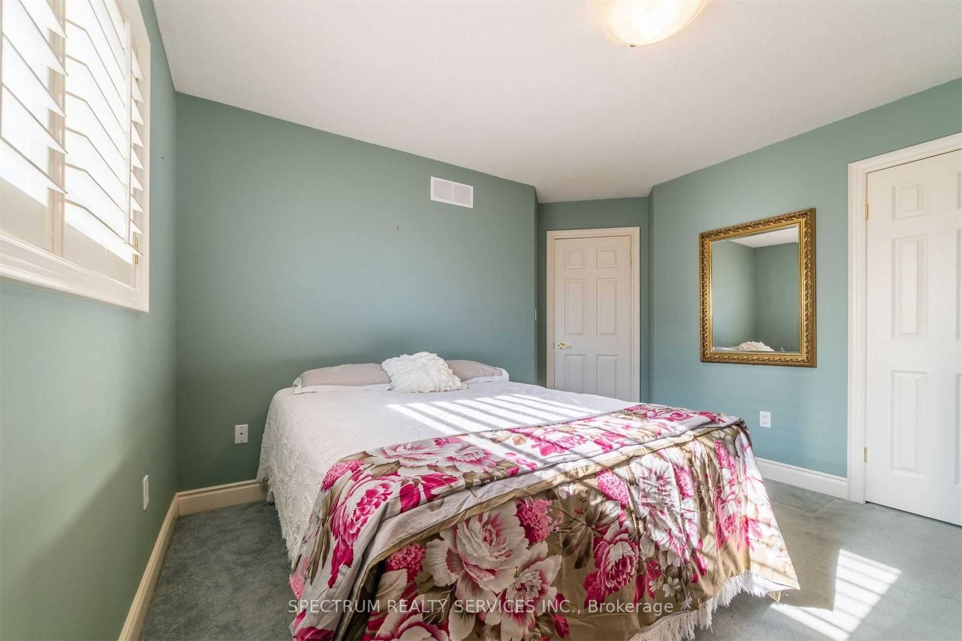 8112 Beaver Glen Drive Property Photo 31
