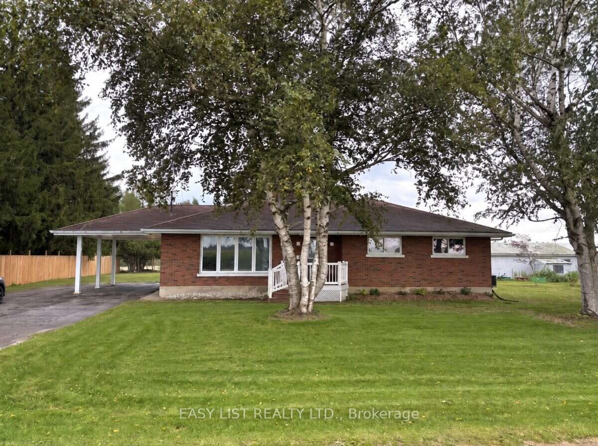 21 Bruce Rd 22 Property Photo 2