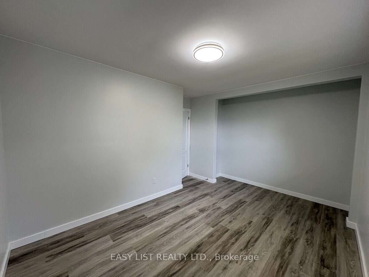 21 Bruce Rd 22 Property Photo 26