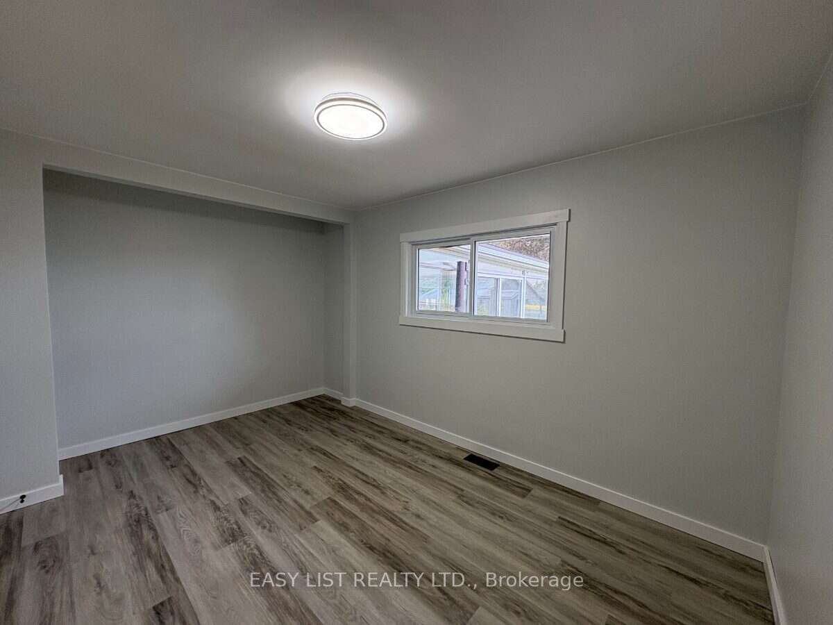 21 Bruce Rd 22 Property Photo 27