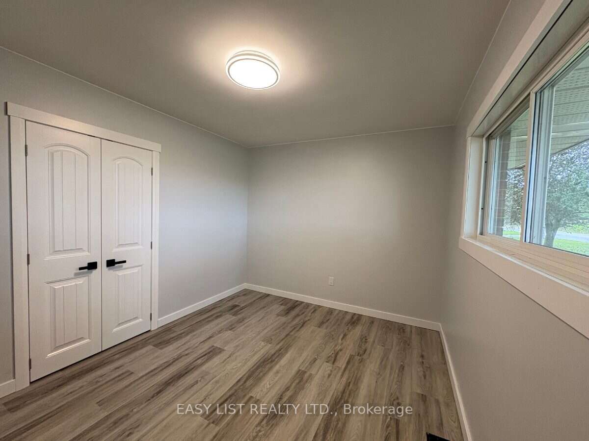 21 Bruce Rd 22 Property Photo 28