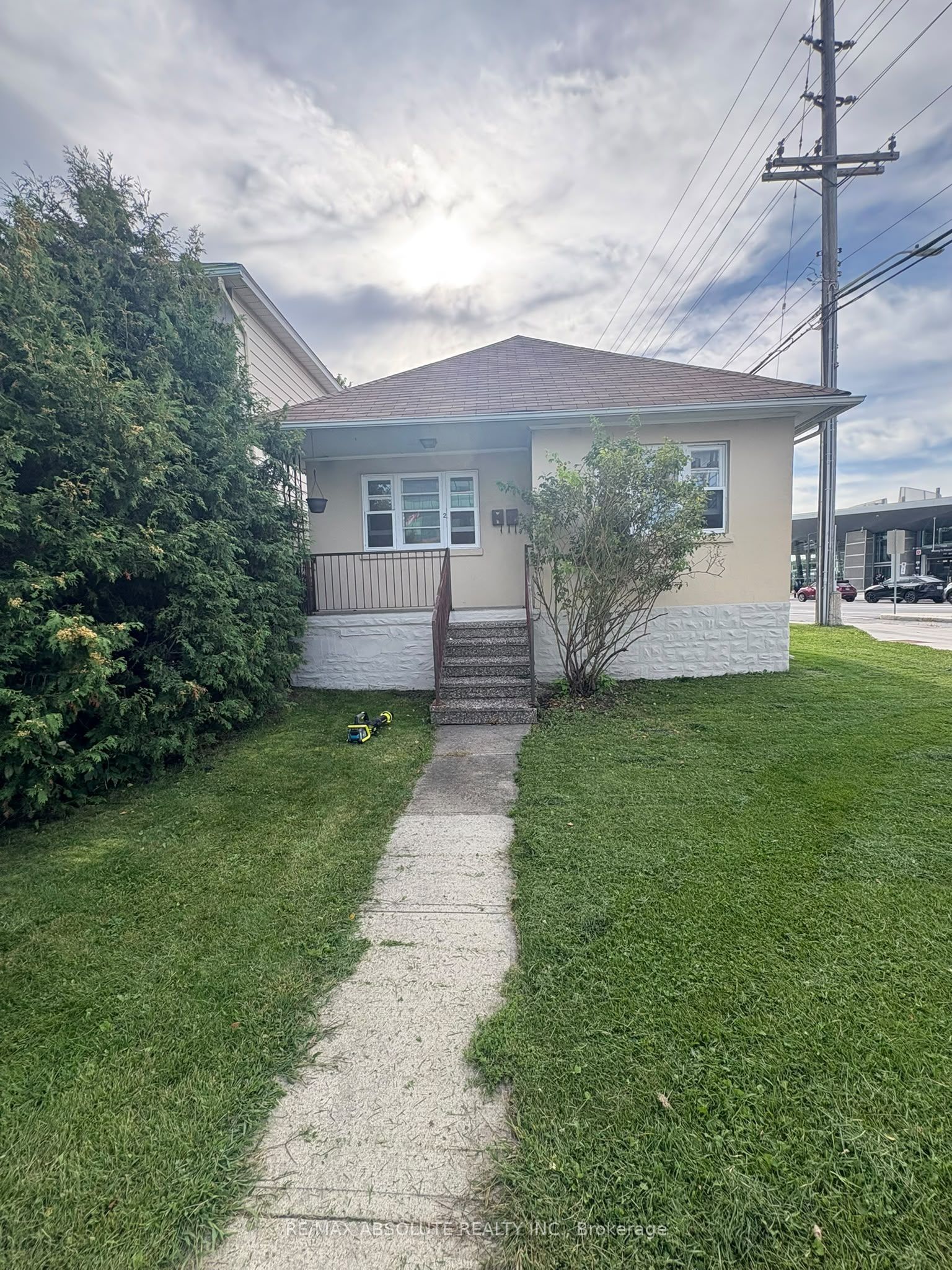 2 Holland Avenue 1 Property Photo 1