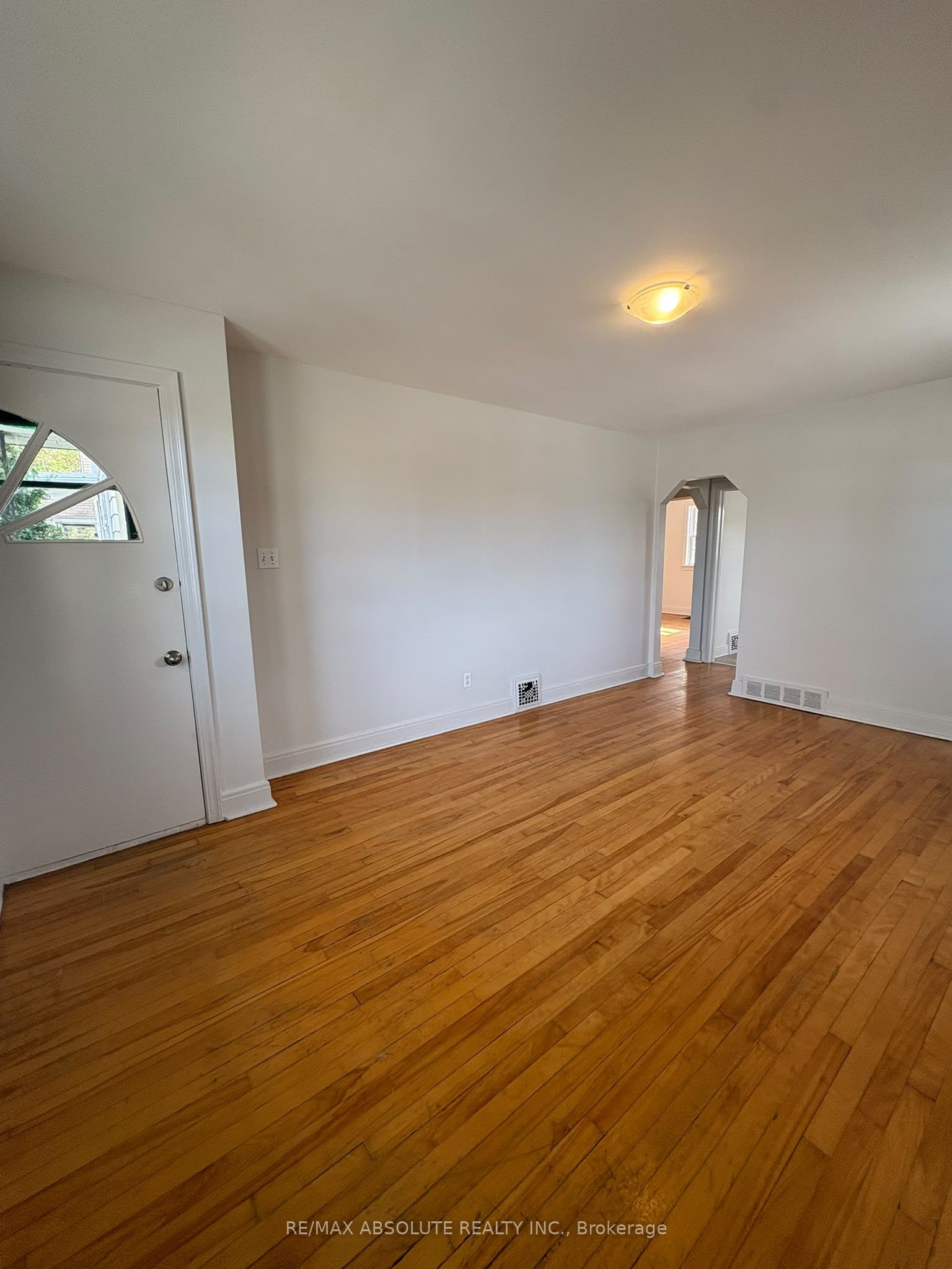 2 Holland Avenue 1 Property Photo 4