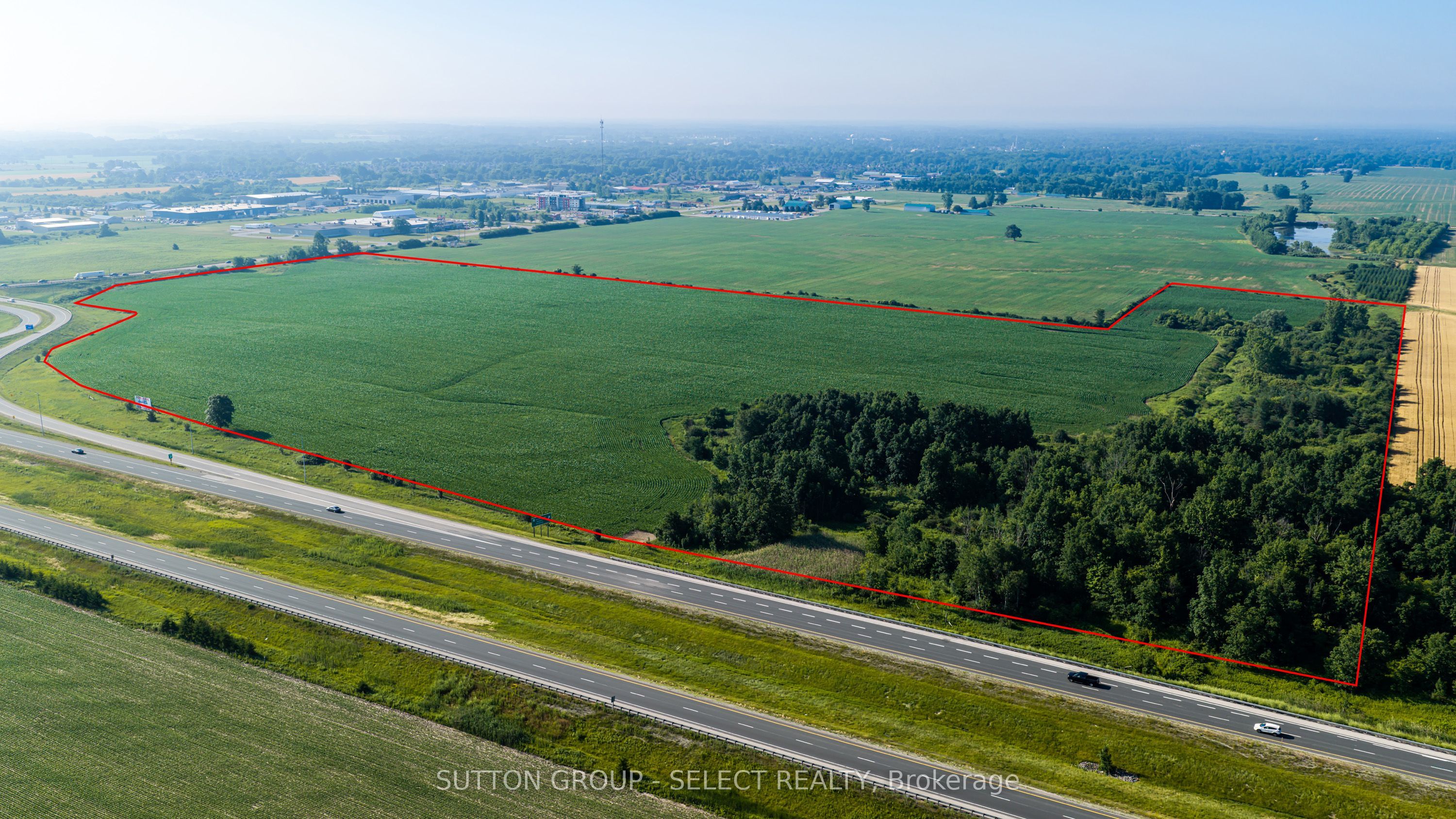 28711 Centre Road Property Photo 9