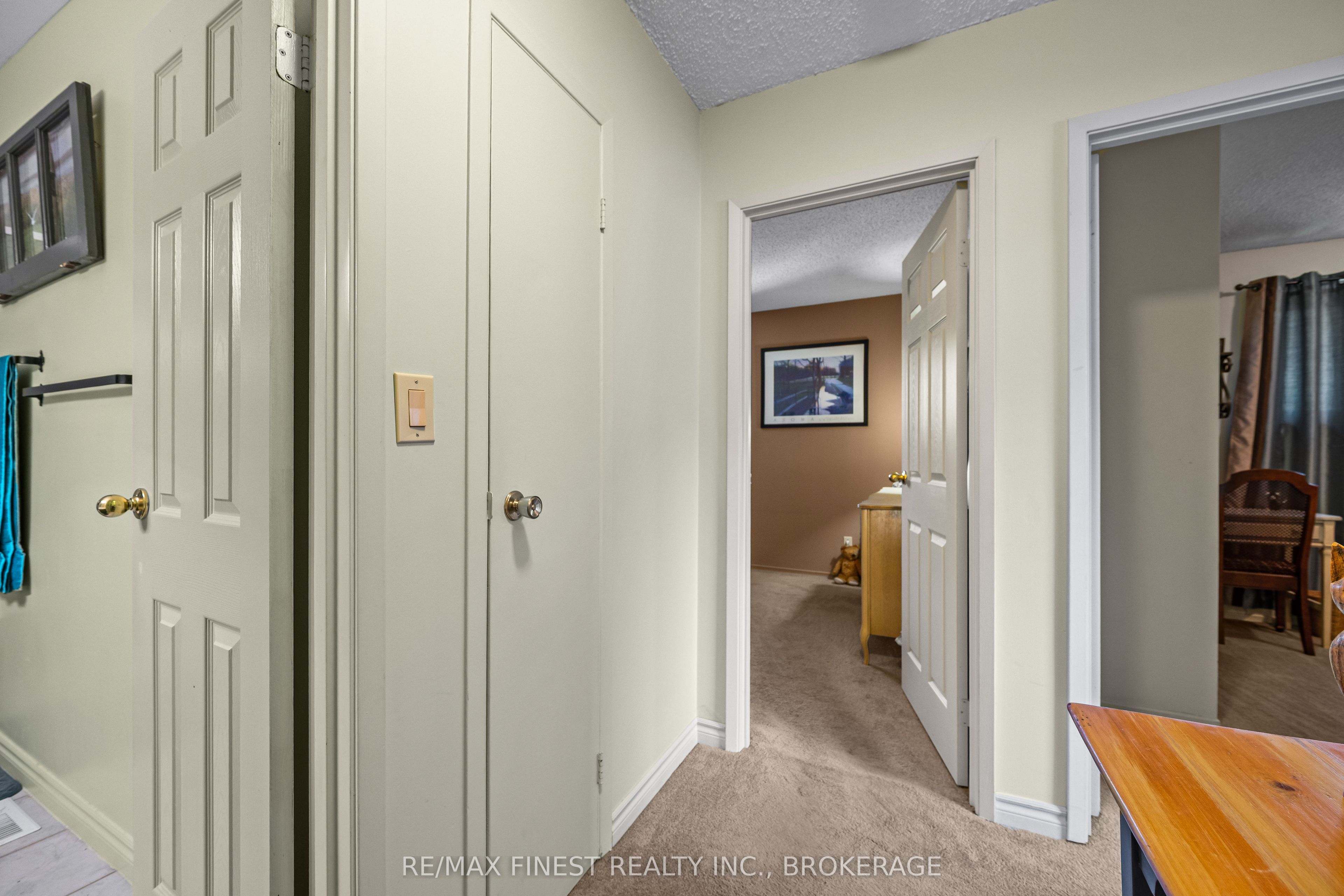 105 Grenadier Drive Property Photo 19
