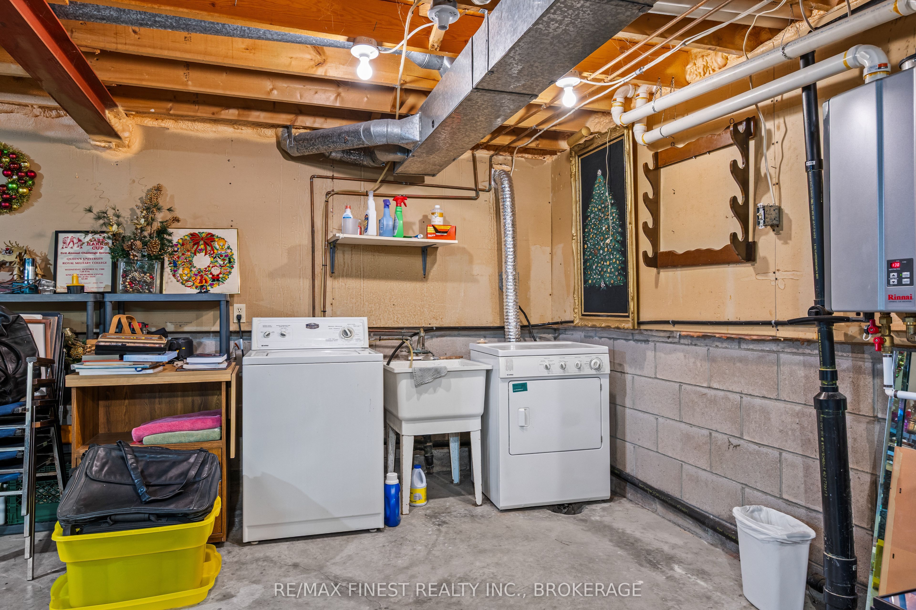 105 Grenadier Drive Property Photo 36