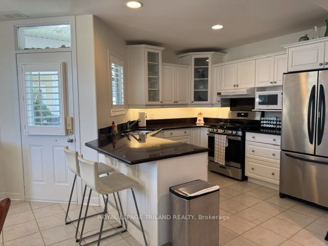 375 Edith Cavell Boulevard 21 Property Photo 3