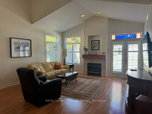 375 Edith Cavell Boulevard 21 Property Photo 9