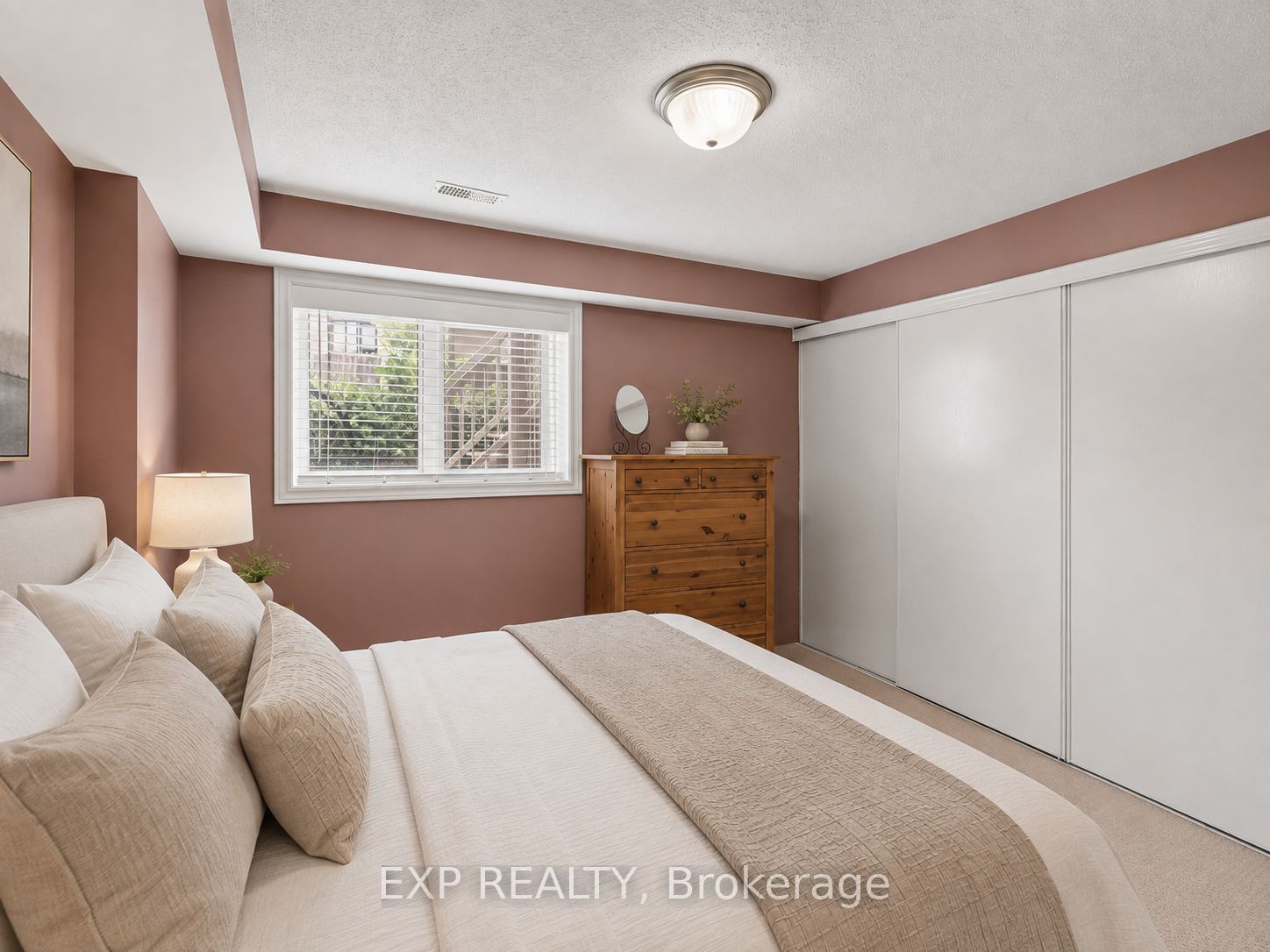724a Chapman Mills Drive Property Photo 16