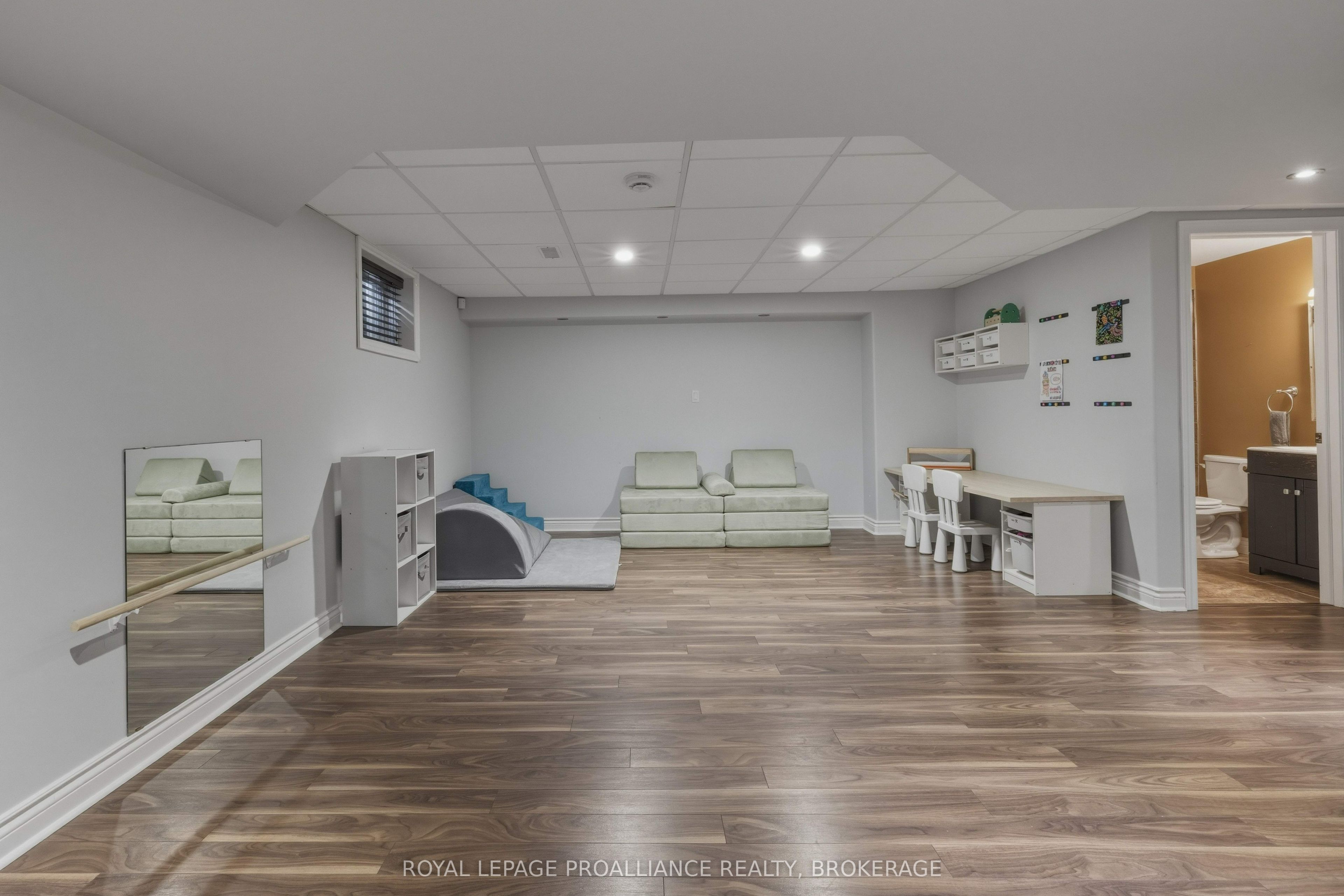 1464 Ottawa Street Property Photo 24