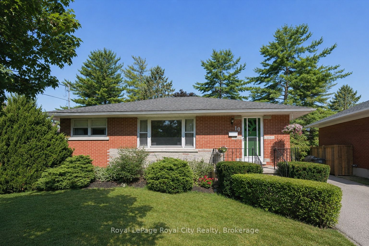 10 Paul Avenue Property Photo 2