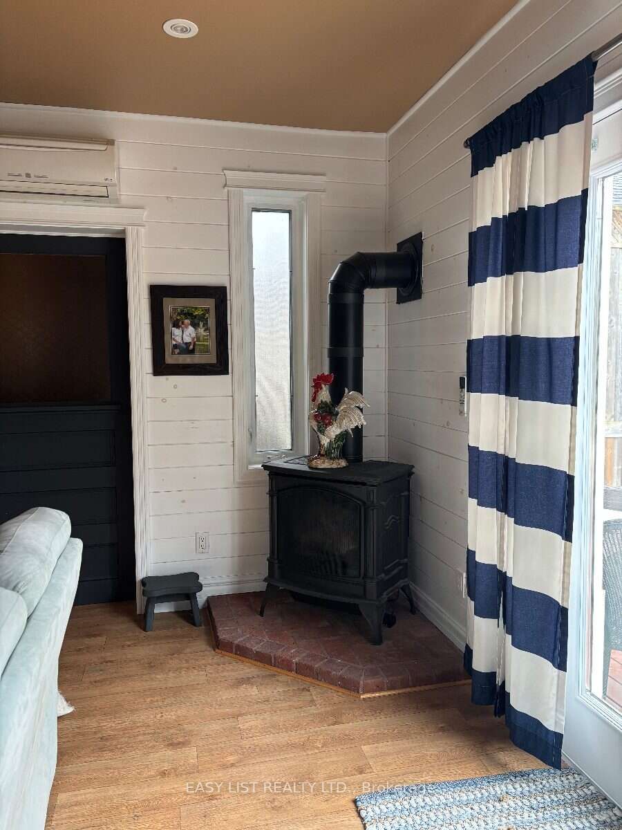 32 Nelson Street E Property Photo 27