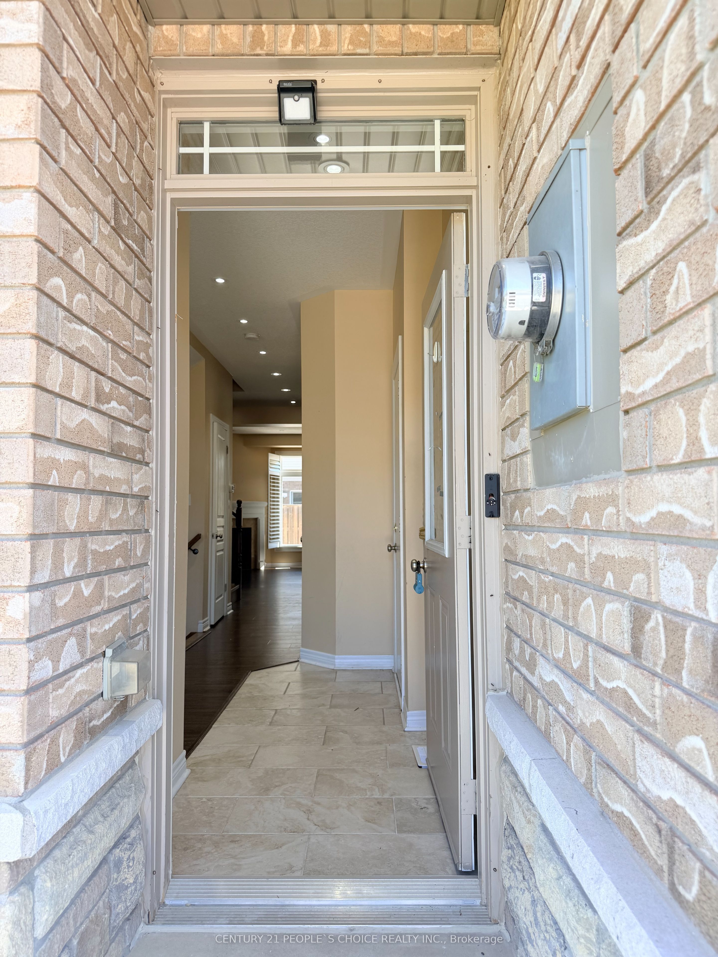 4 Charleswood Crescent Property Photo 3