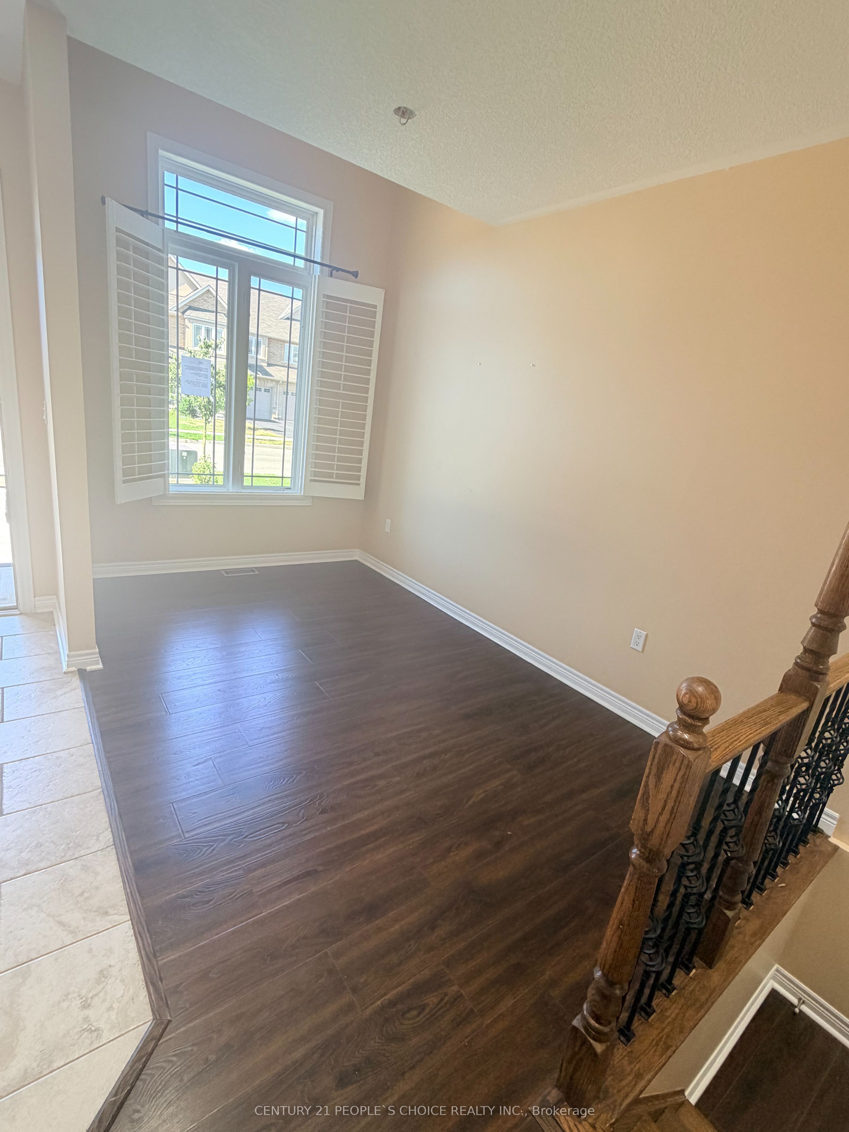 4 Charleswood Crescent Property Photo 5