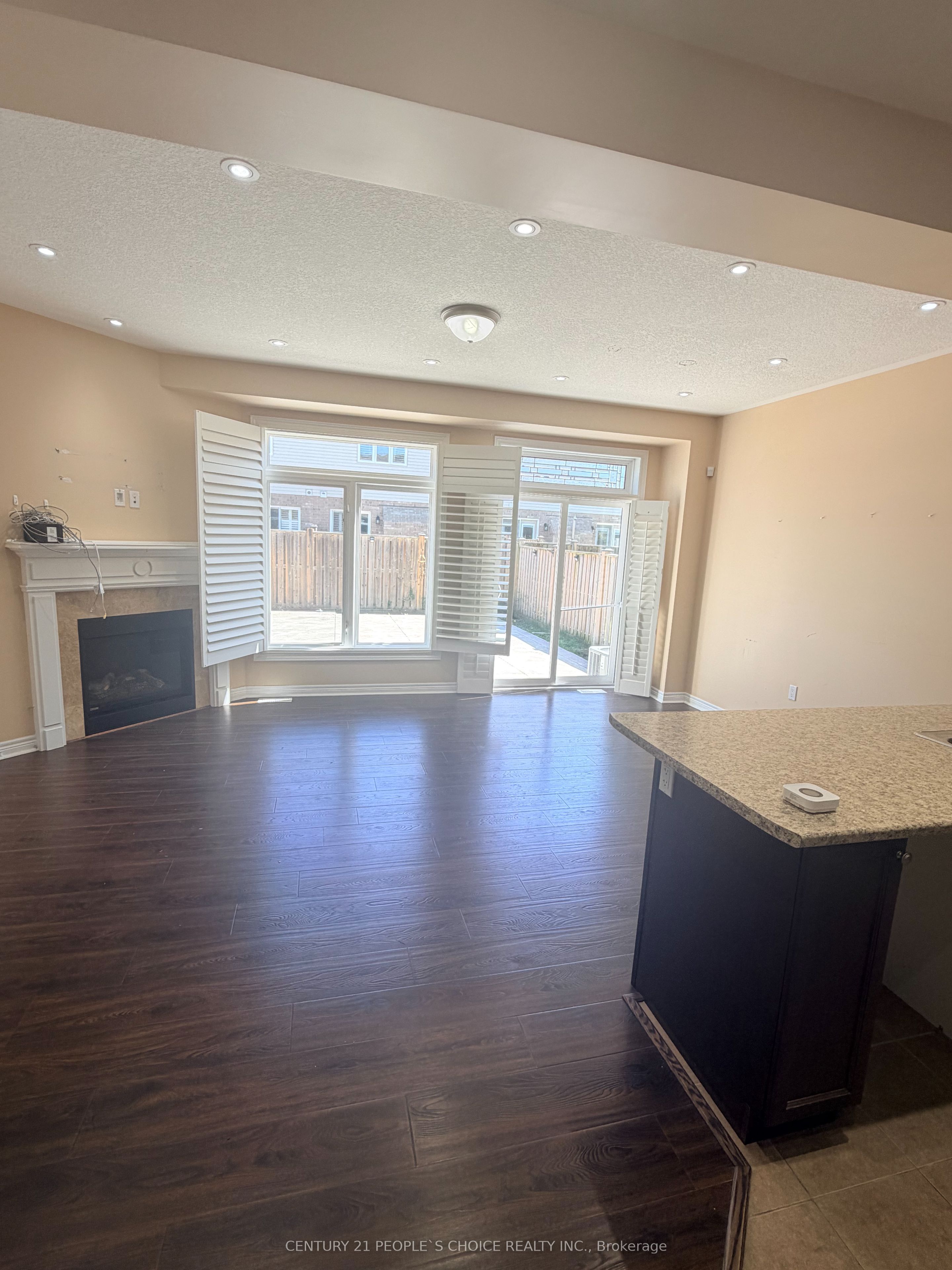 4 Charleswood Crescent Property Photo 6