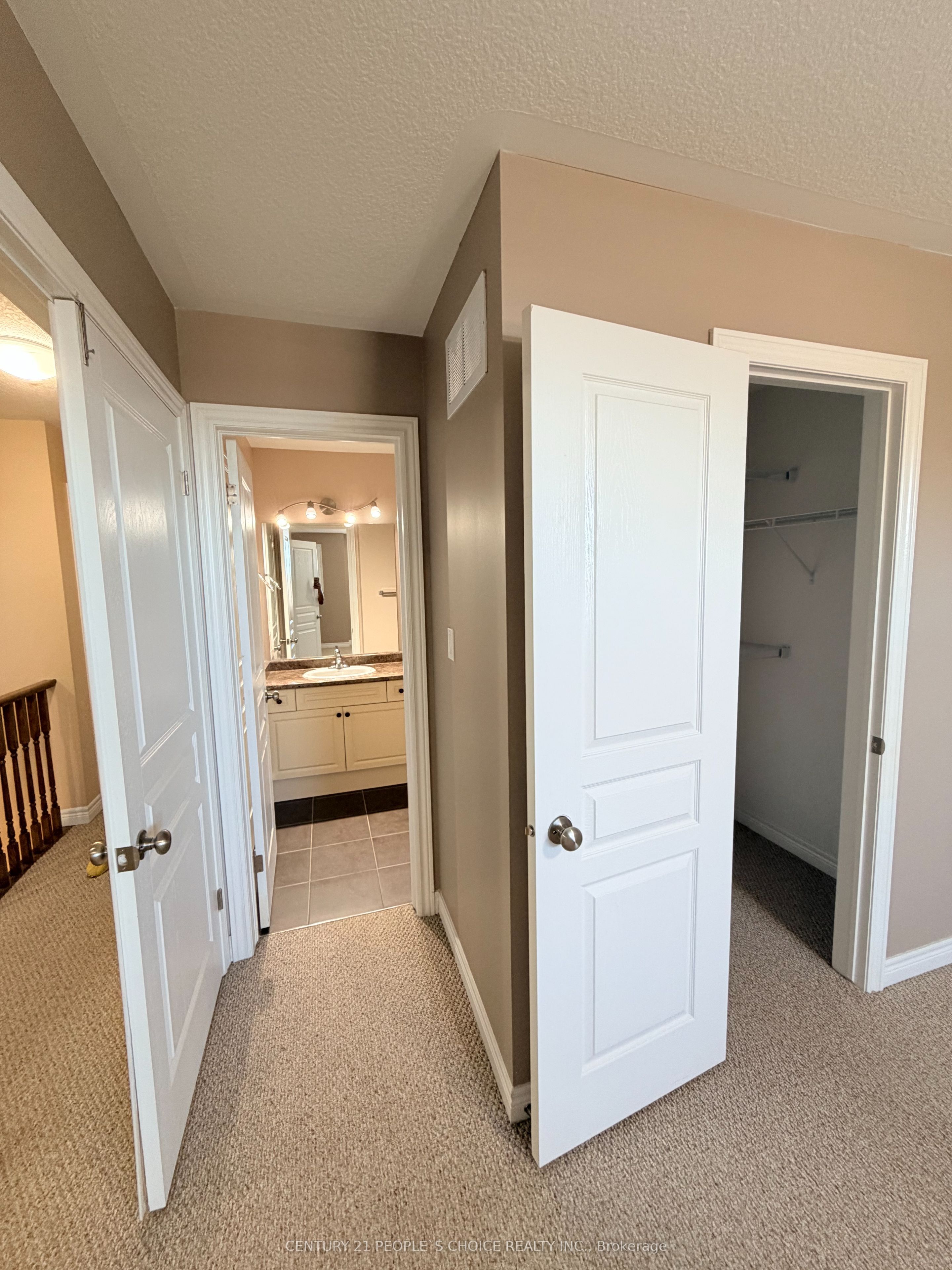 4 Charleswood Crescent Property Photo 21