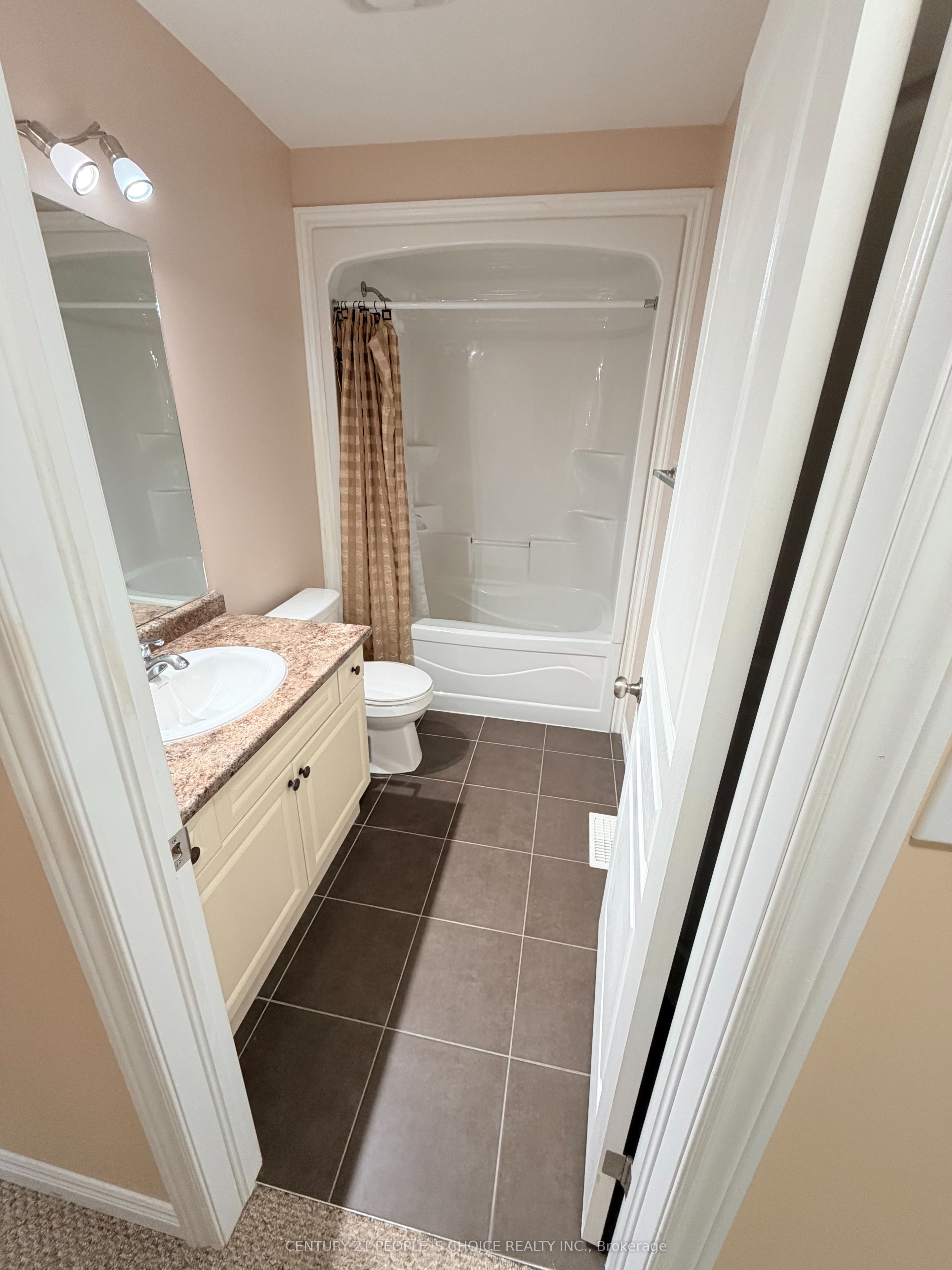4 Charleswood Crescent Property Photo 23
