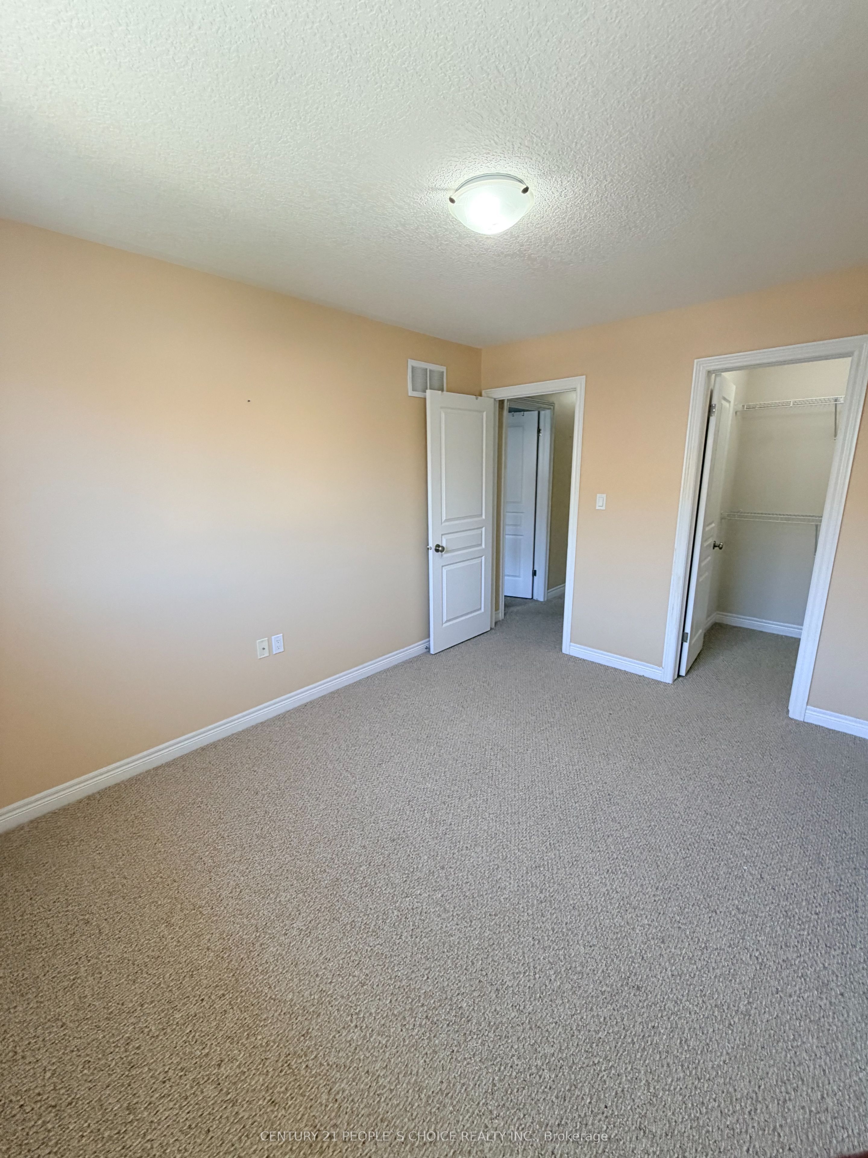 4 Charleswood Crescent Property Photo 27