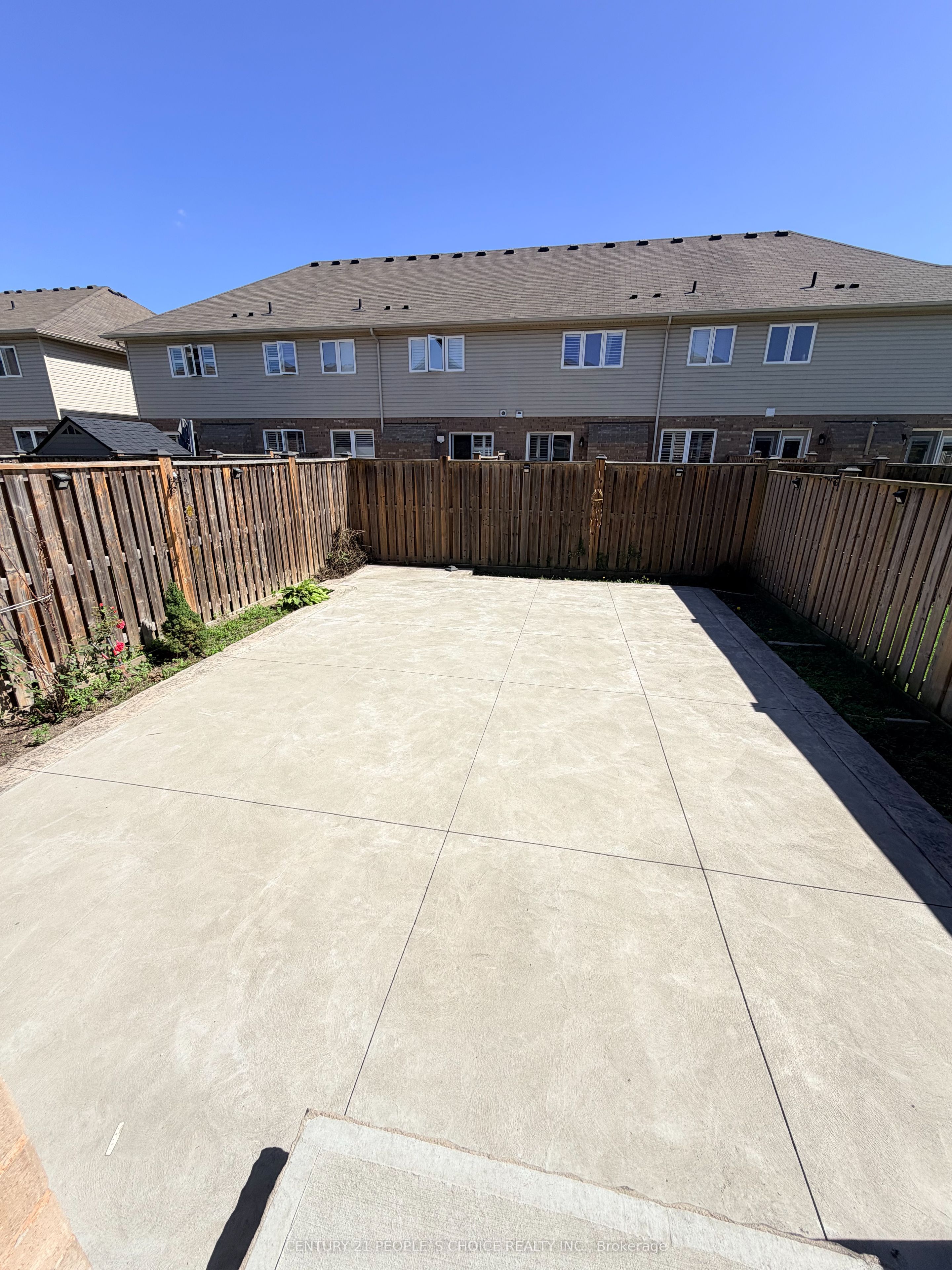4 Charleswood Crescent Property Photo 30