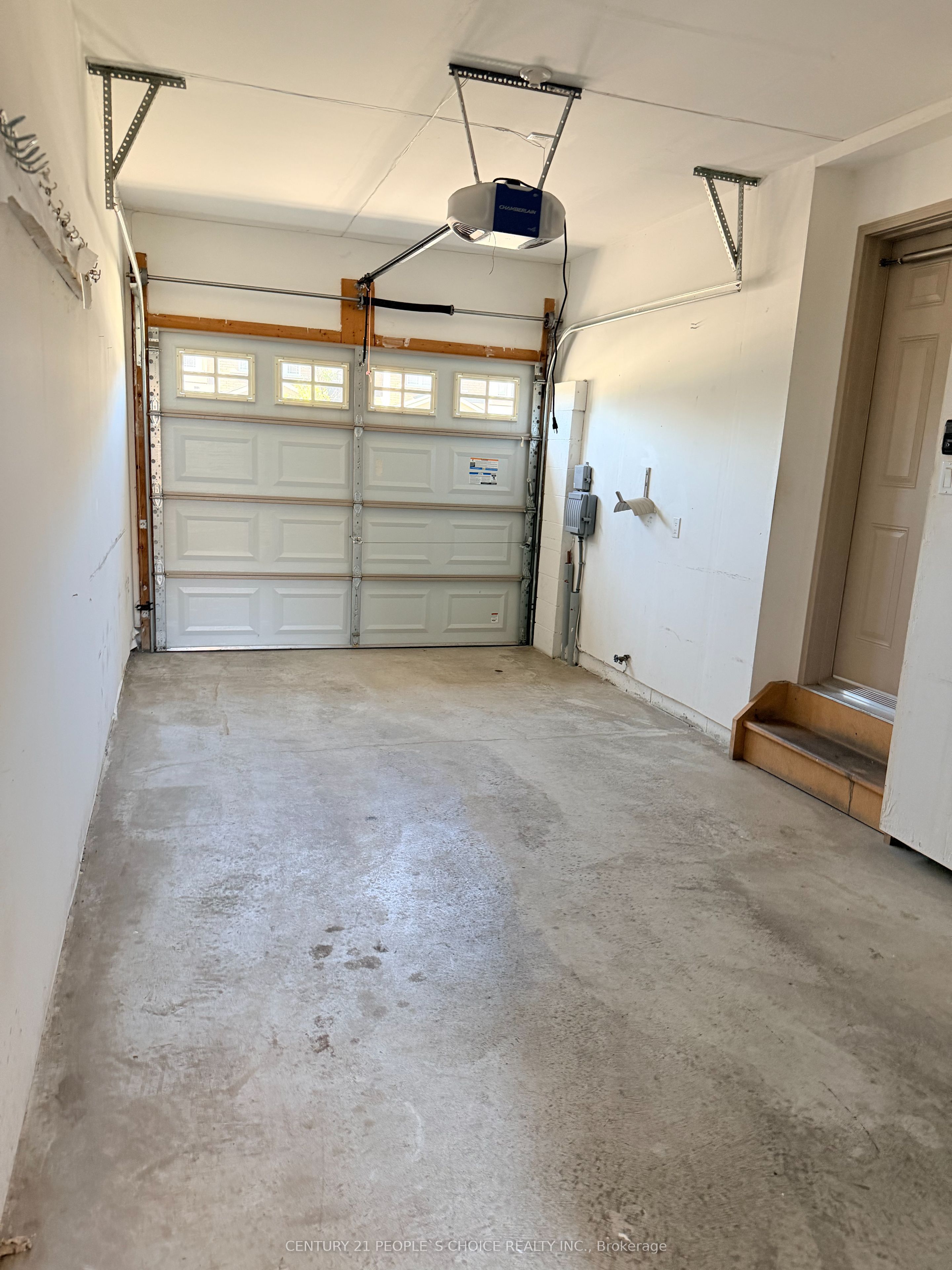4 Charleswood Crescent Property Photo 32
