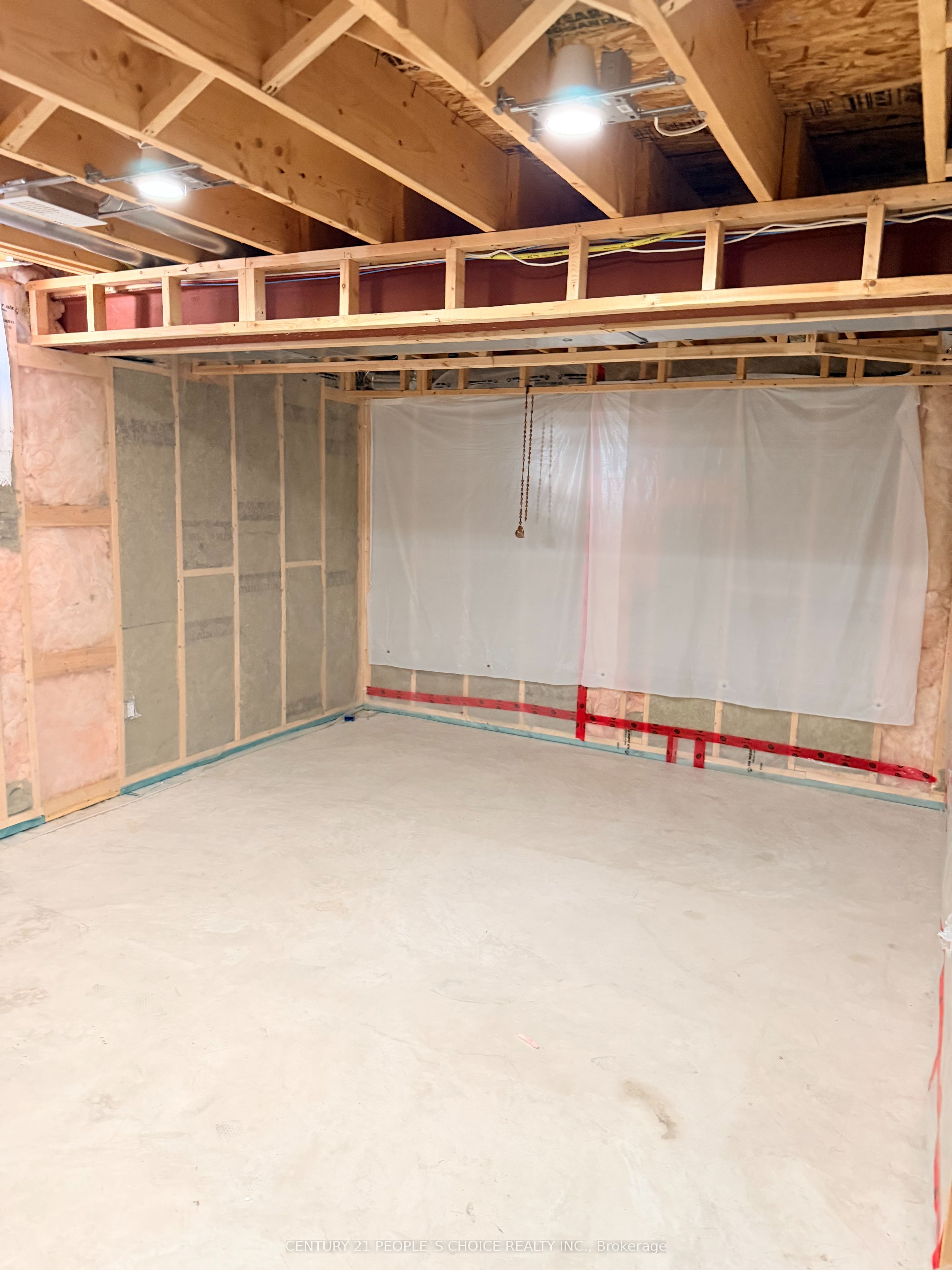 4 Charleswood Crescent Property Photo 38