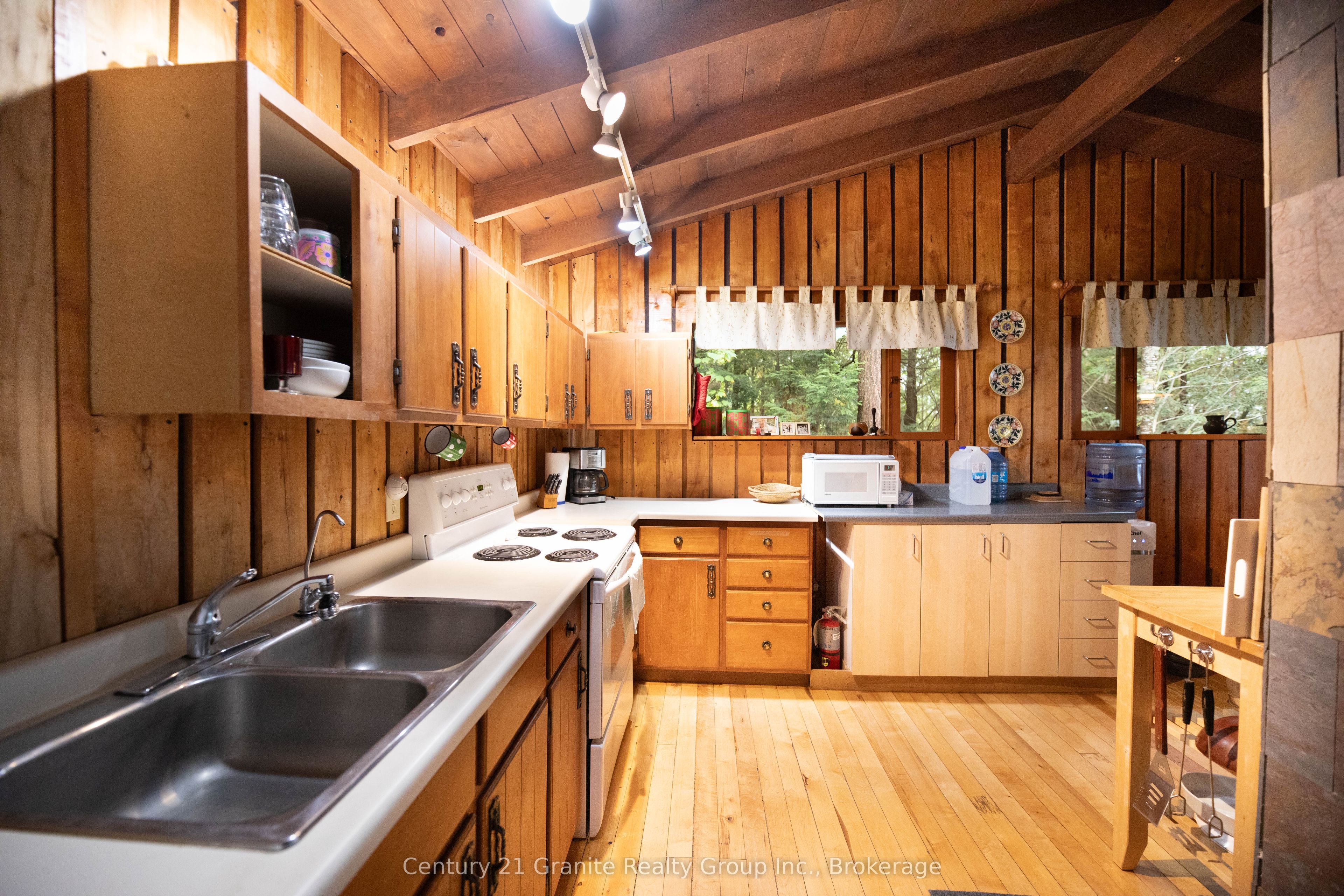 4943 Kennisis Lake Road Property Photo 8