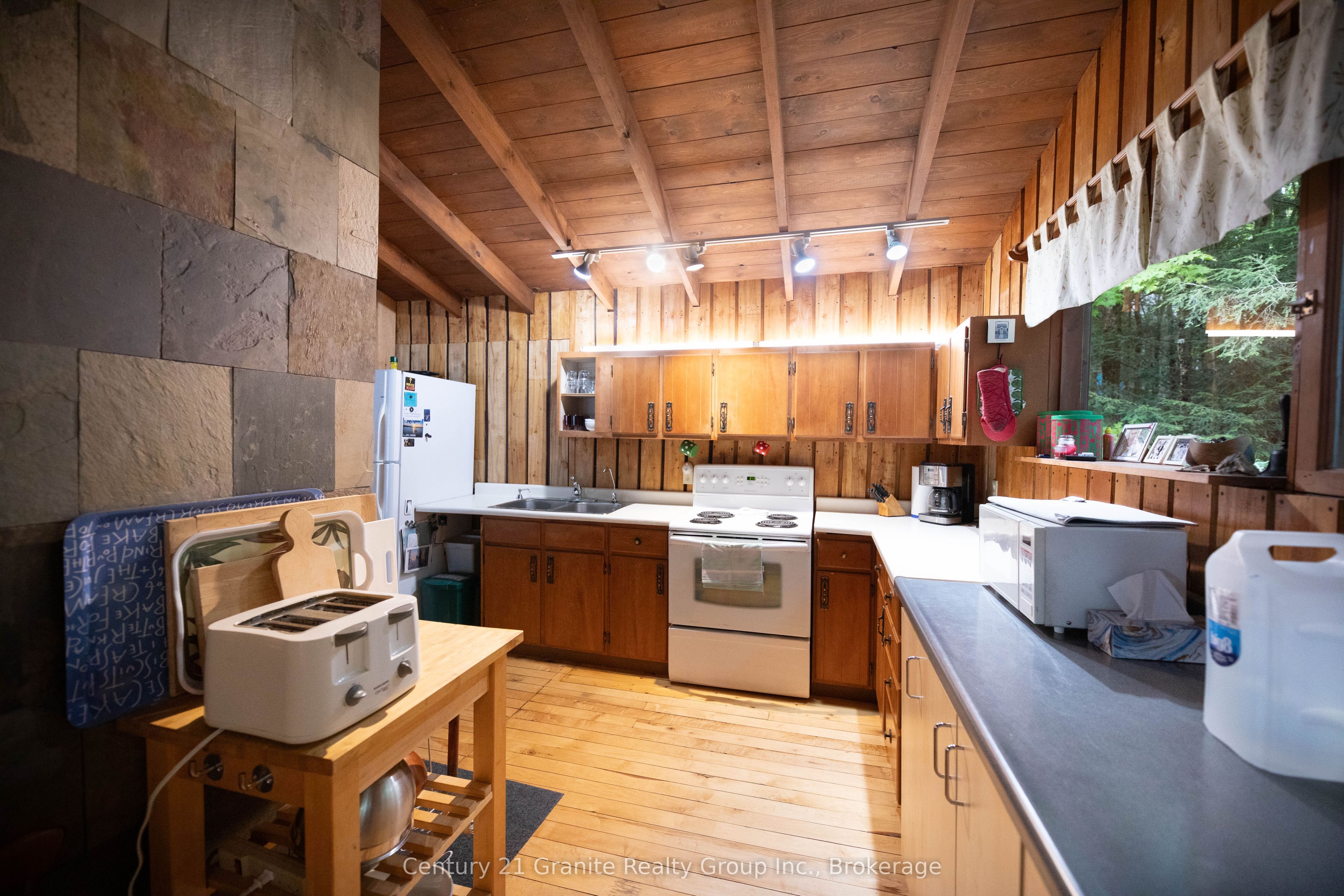 4943 Kennisis Lake Road Property Photo 9