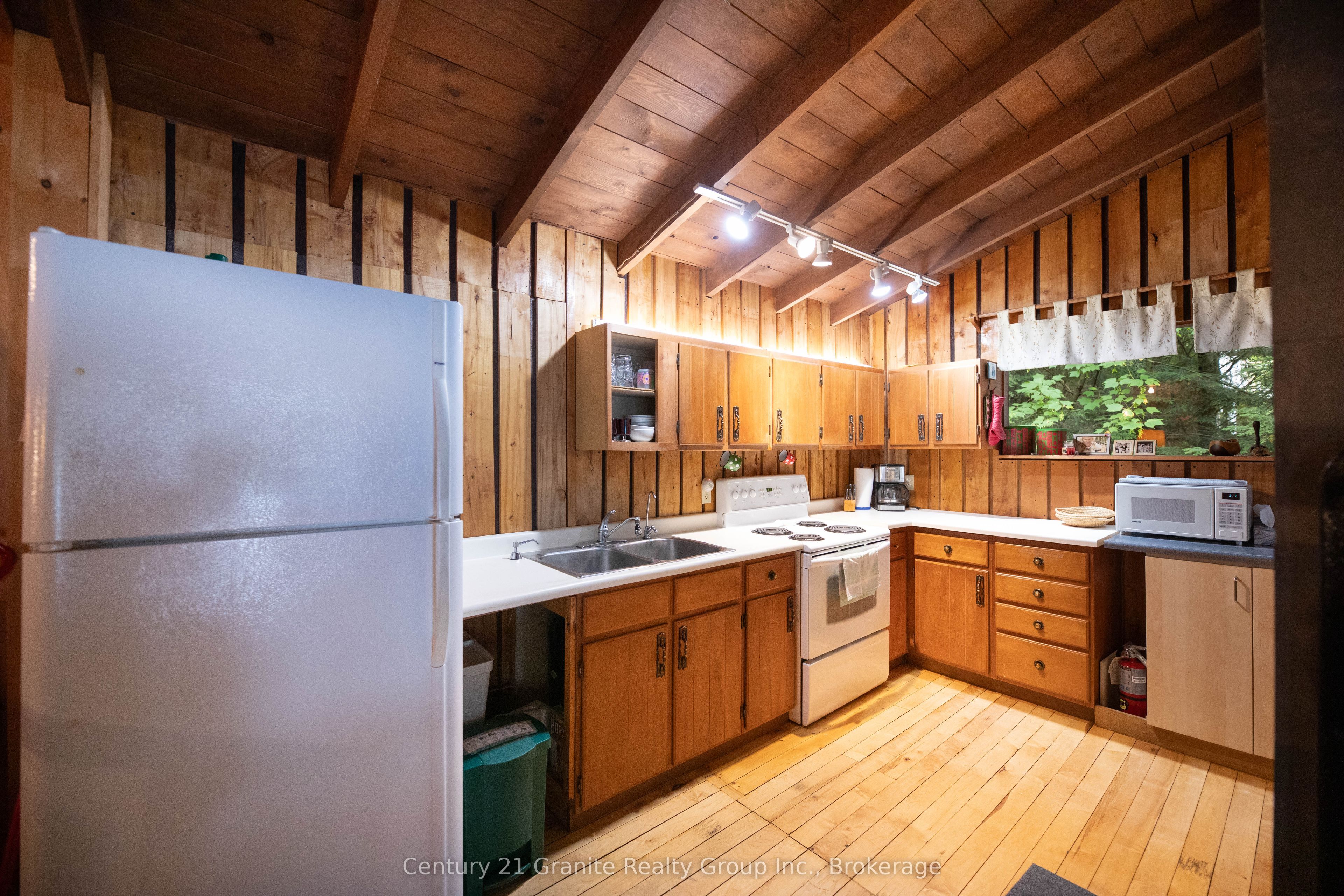 4943 Kennisis Lake Road Property Photo 10