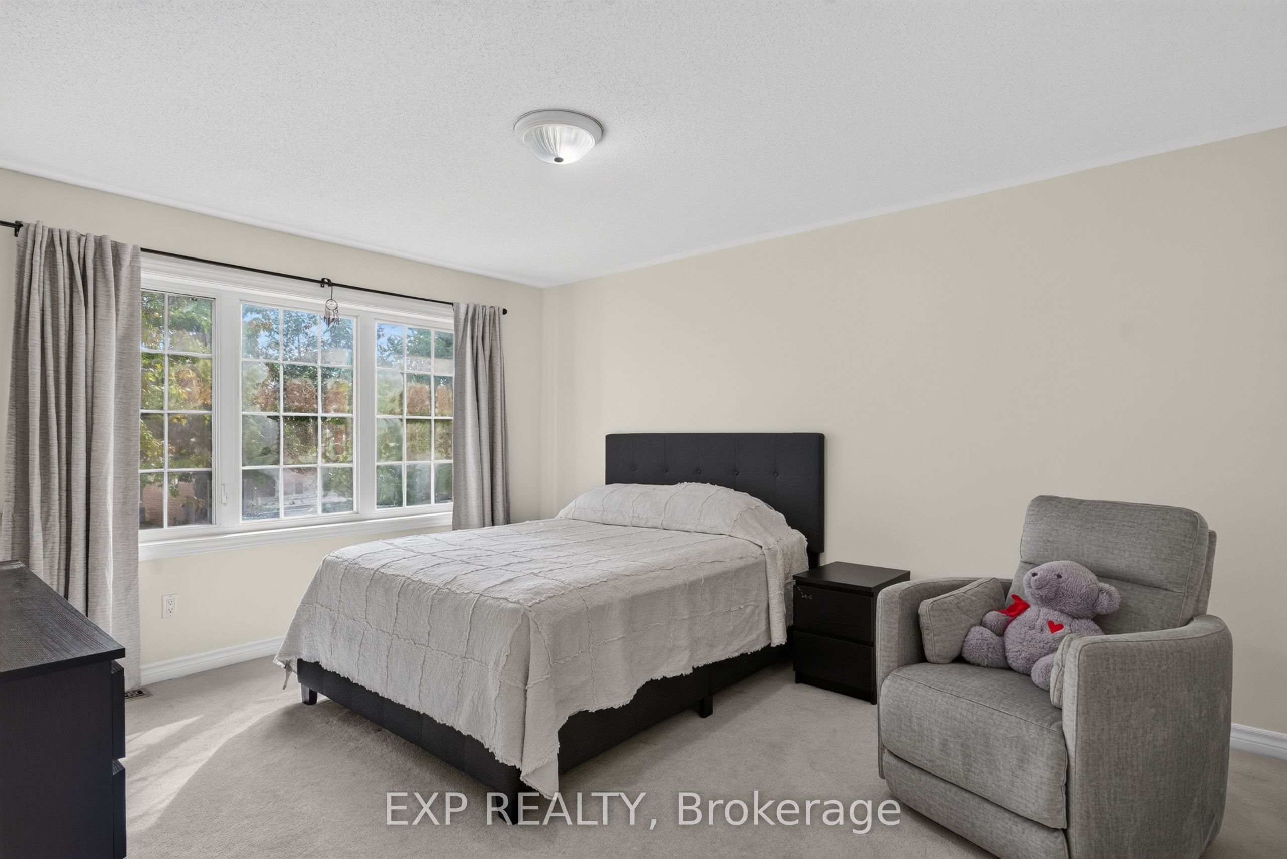 79 Selhurst Avenue Property Photo 9