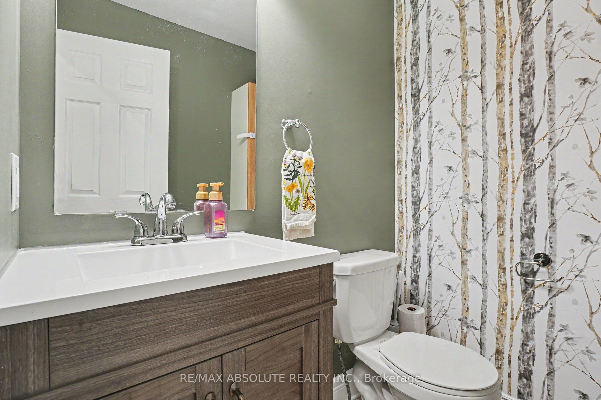 185 Desmond Trudeau Drive Property Photo 14