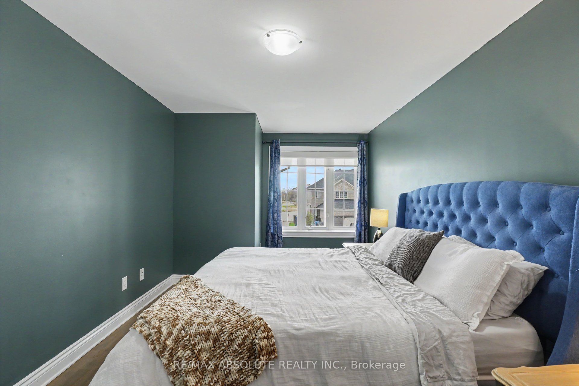 185 Desmond Trudeau Drive Property Photo 18